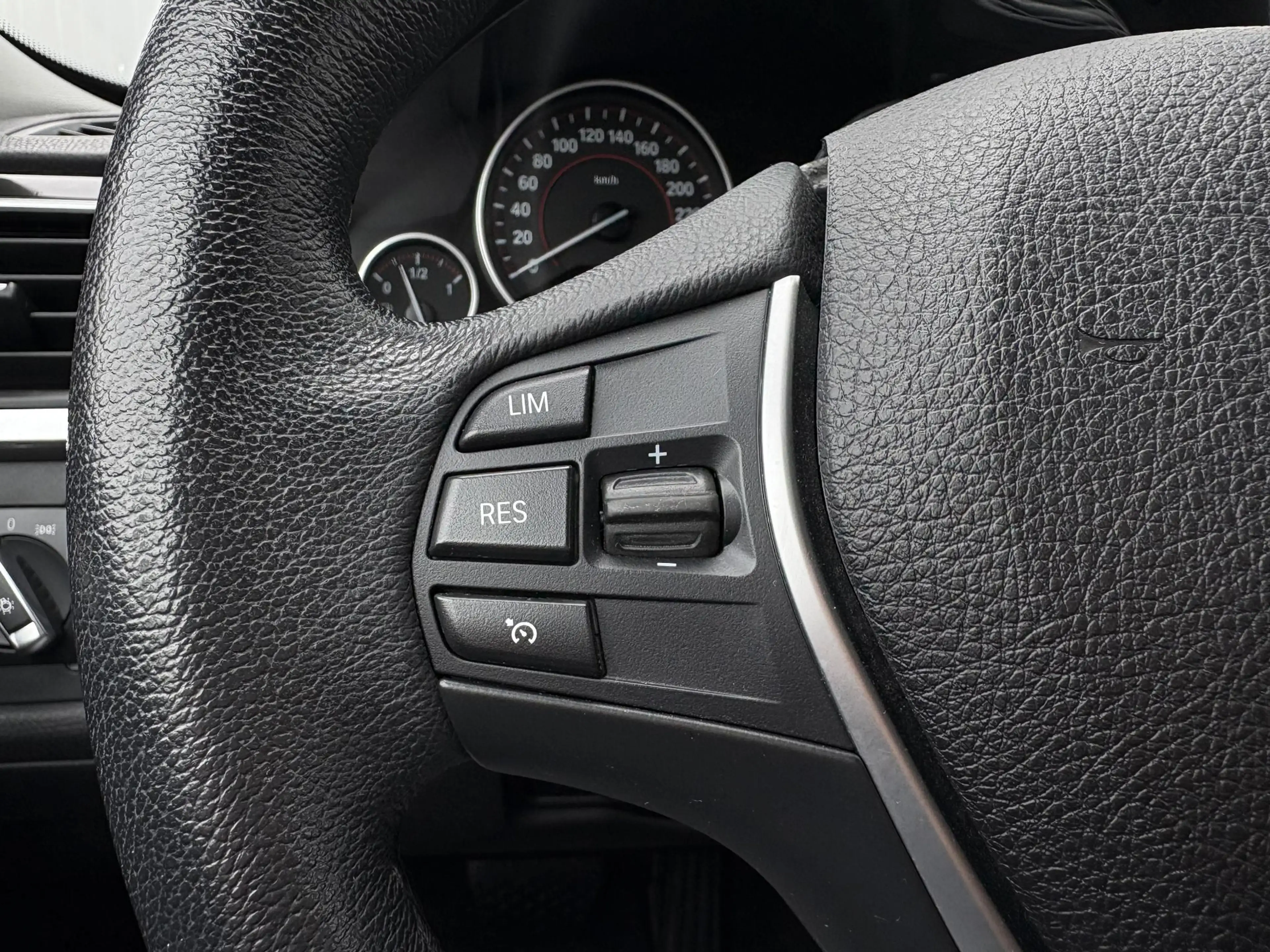 BMW 330 3-serie Touring 330i xDrive High Executive / 252PK — photo 8