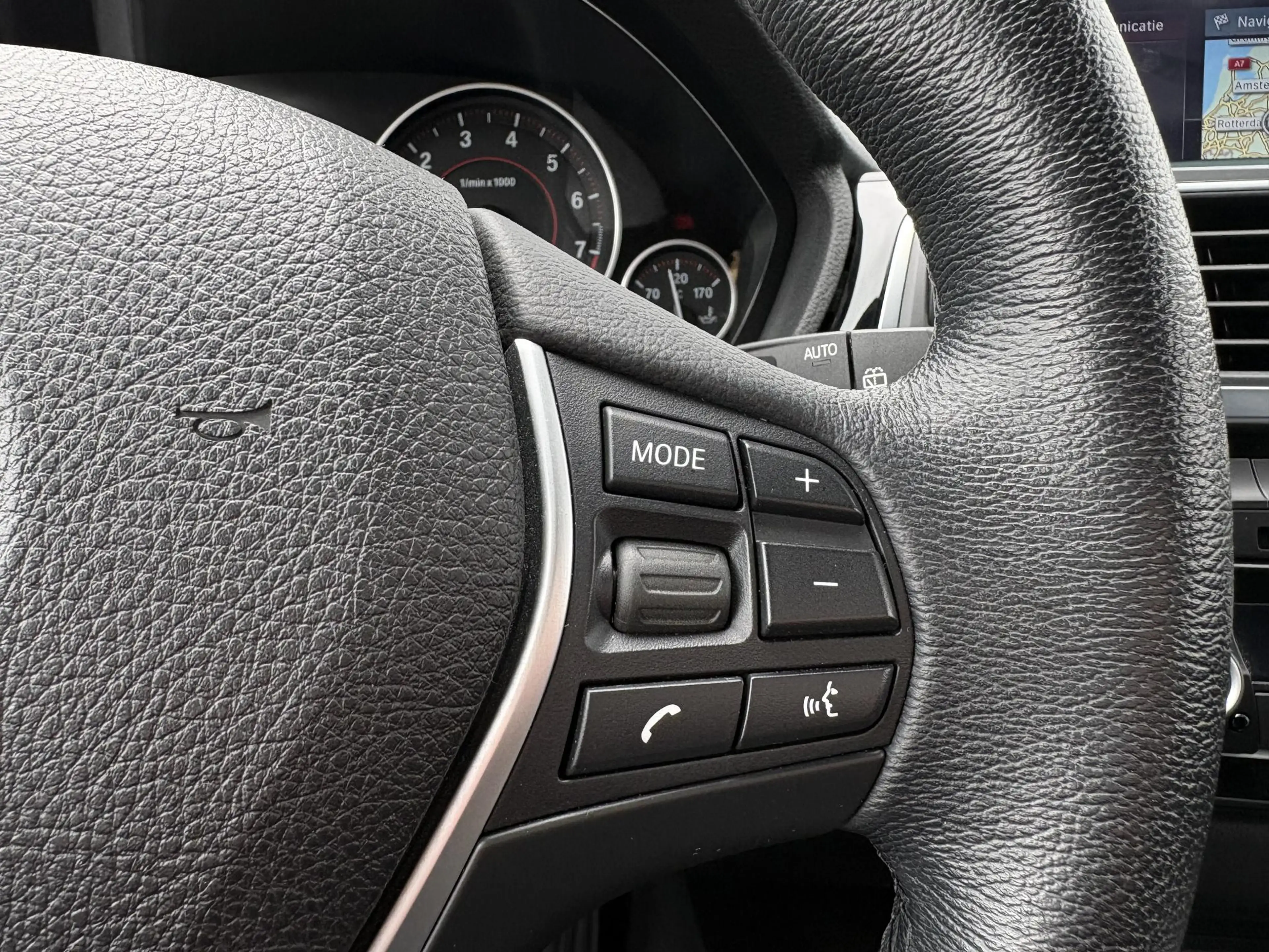 BMW 330 3-serie Touring 330i xDrive High Executive / 252PK — photo 10