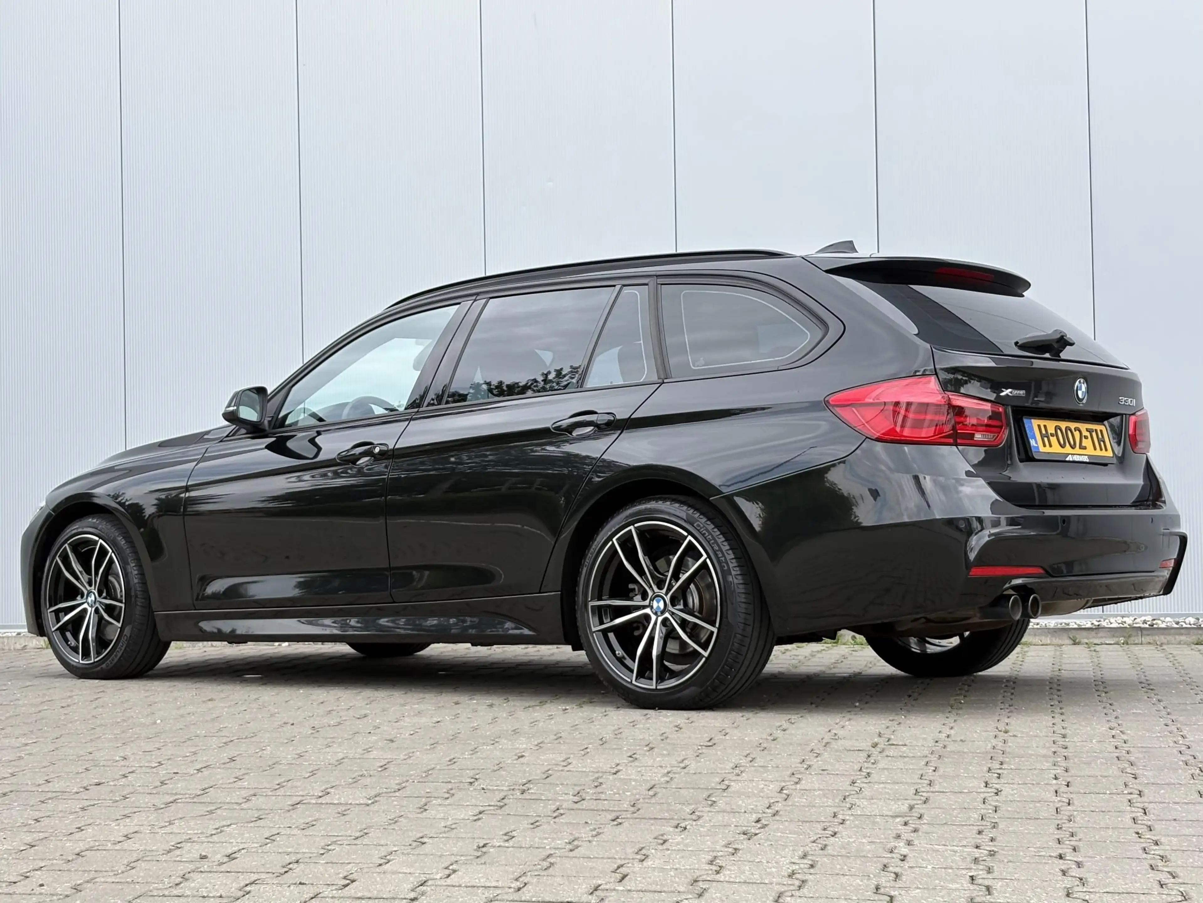 BMW 330 3-serie Touring 330i xDrive High Executive / 252PK — photo 11