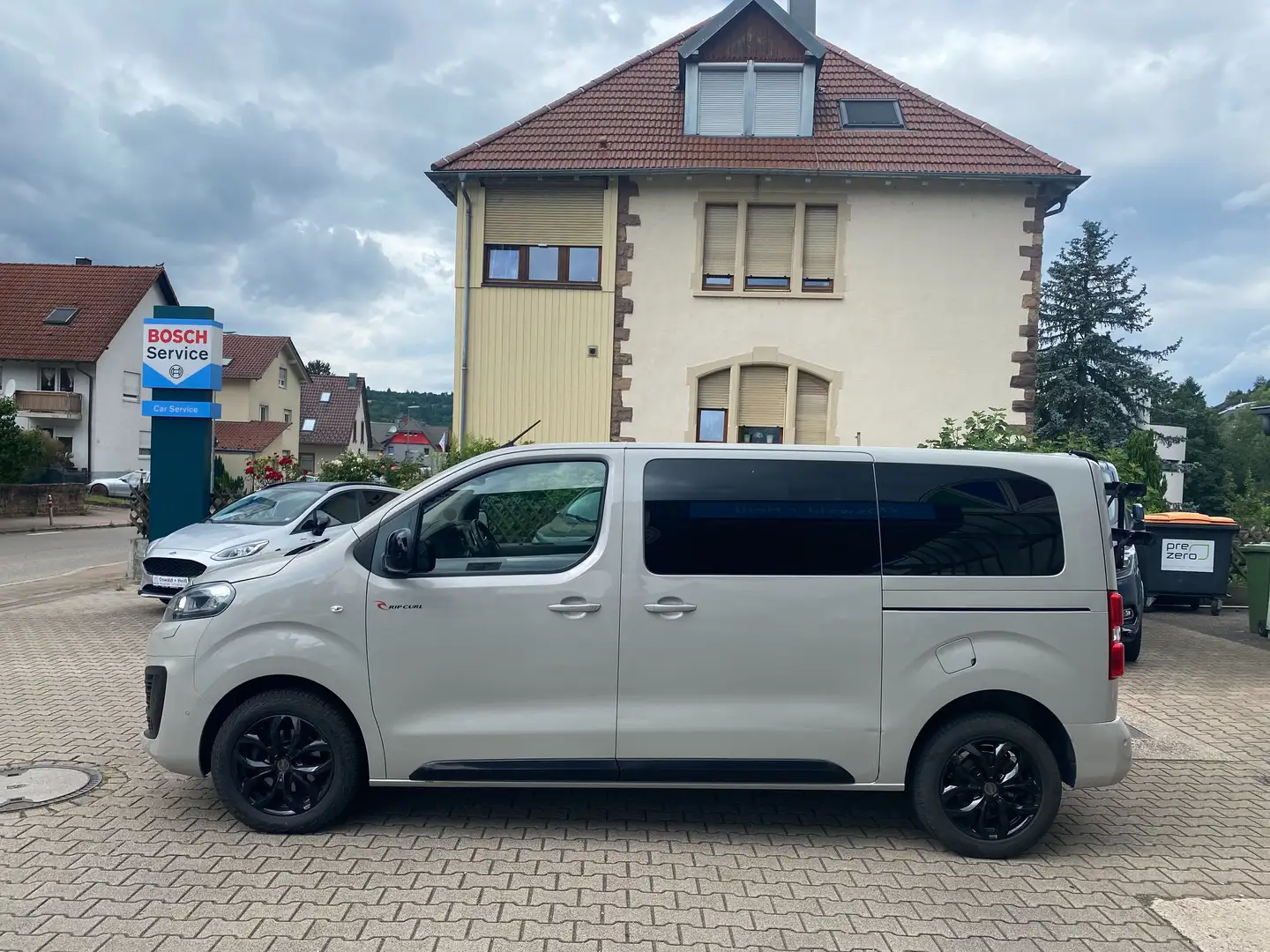 Citroen Spacetourer Rip Curl M (L2) *Automatik*AHK*PANO* Grau - 1