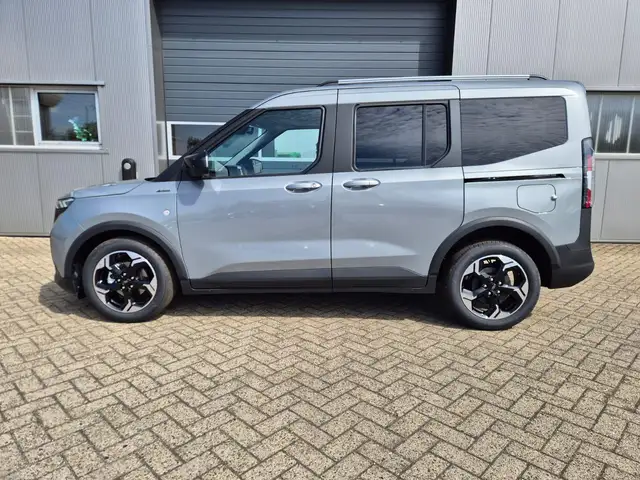 Ford Tourneo Courier 1.0 EcoBoost 125PS Active Teil-Leder Sitzh