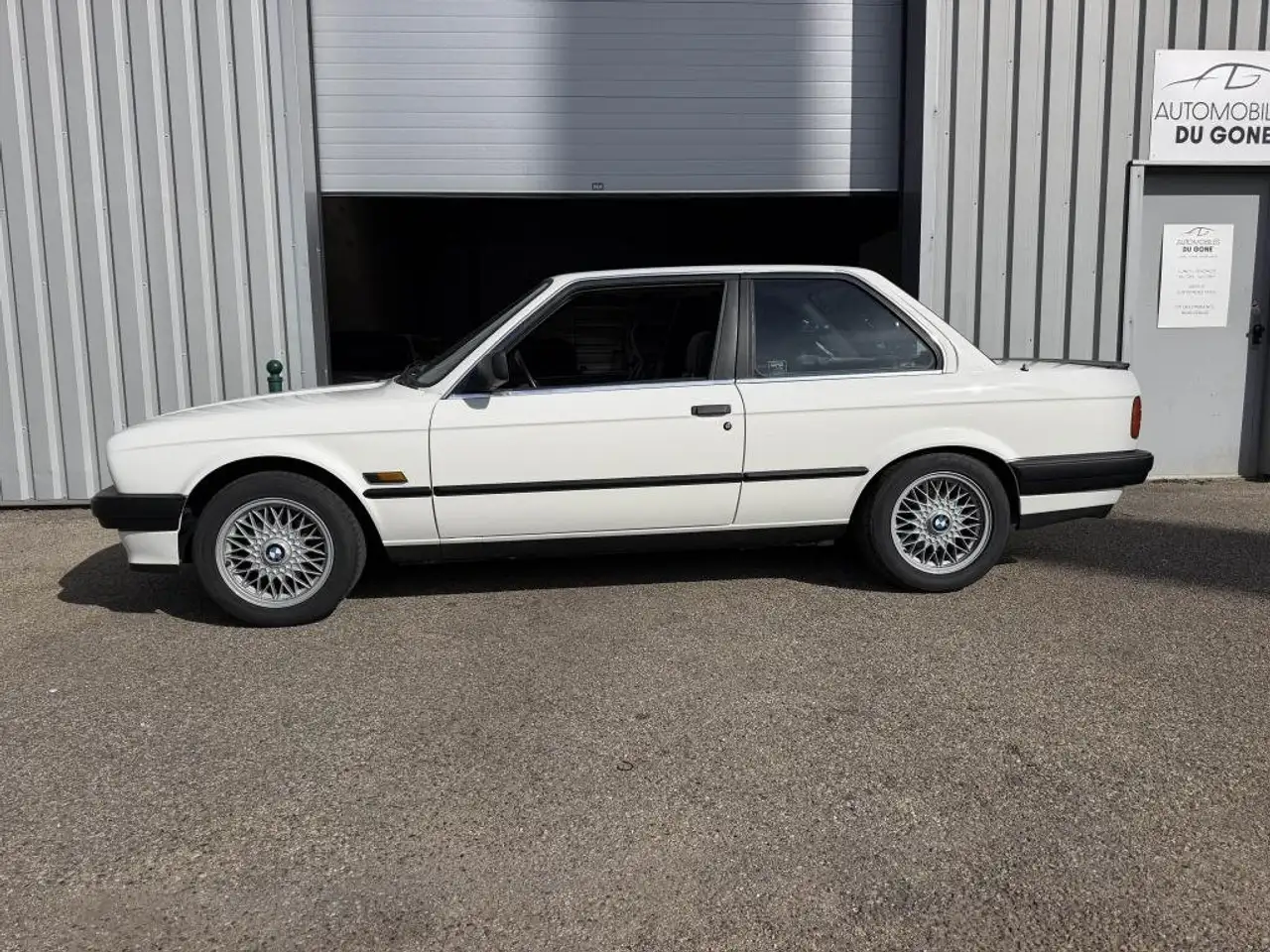BMW 325 SERIE 325i BERLINE E30 325i, foto 2