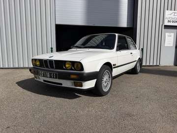SERIE 325i BERLINE E30 325i