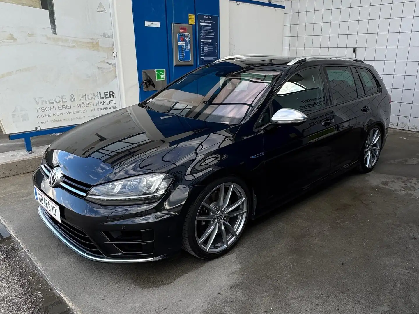 Volkswagen Golf R Golf Variant R 2,0 TSI DSG R Schwarz - 2