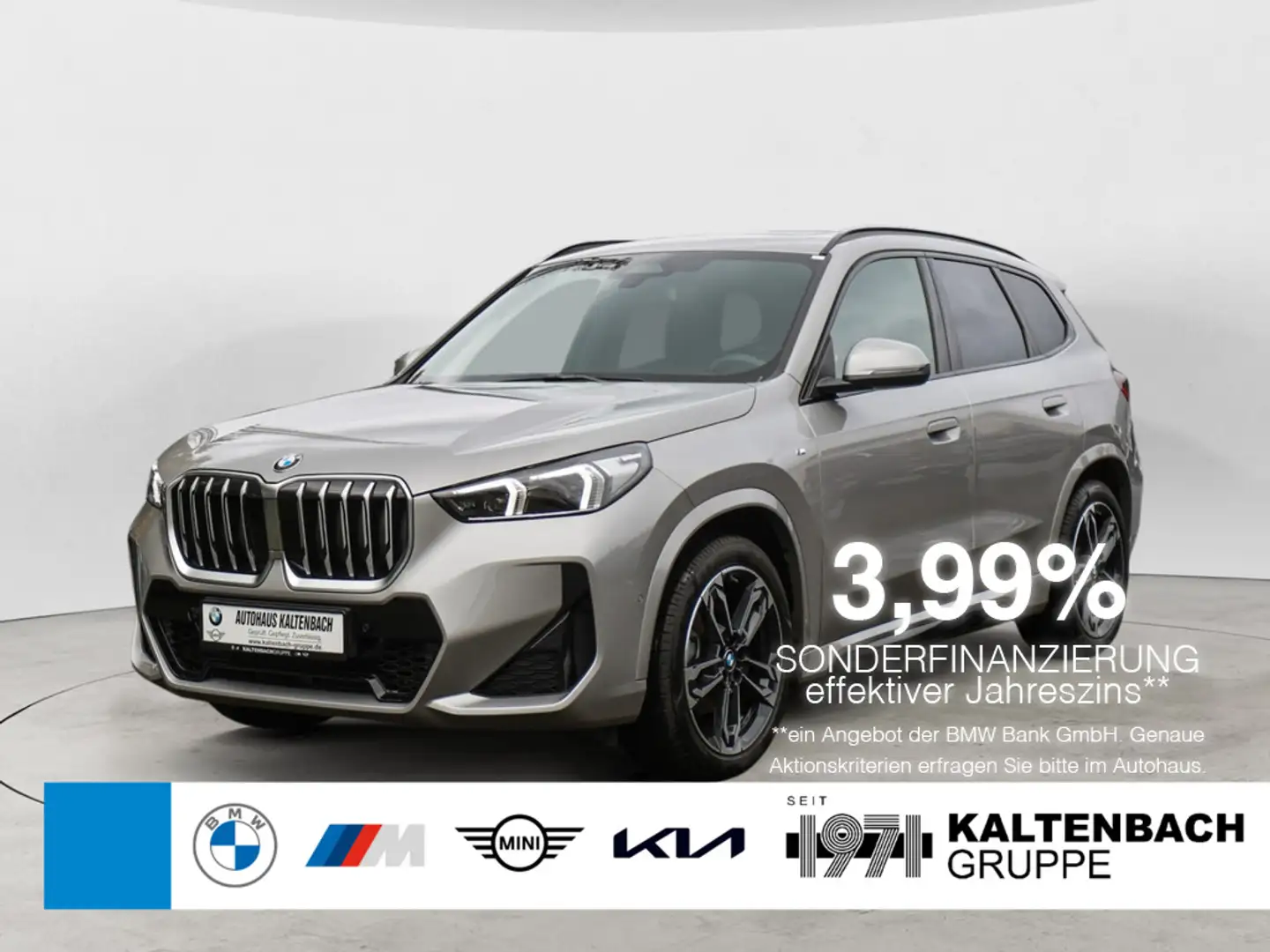 BMW X1 sDrive 18i M-Sport AHK PANO LED ACC NAVI Silber - 1