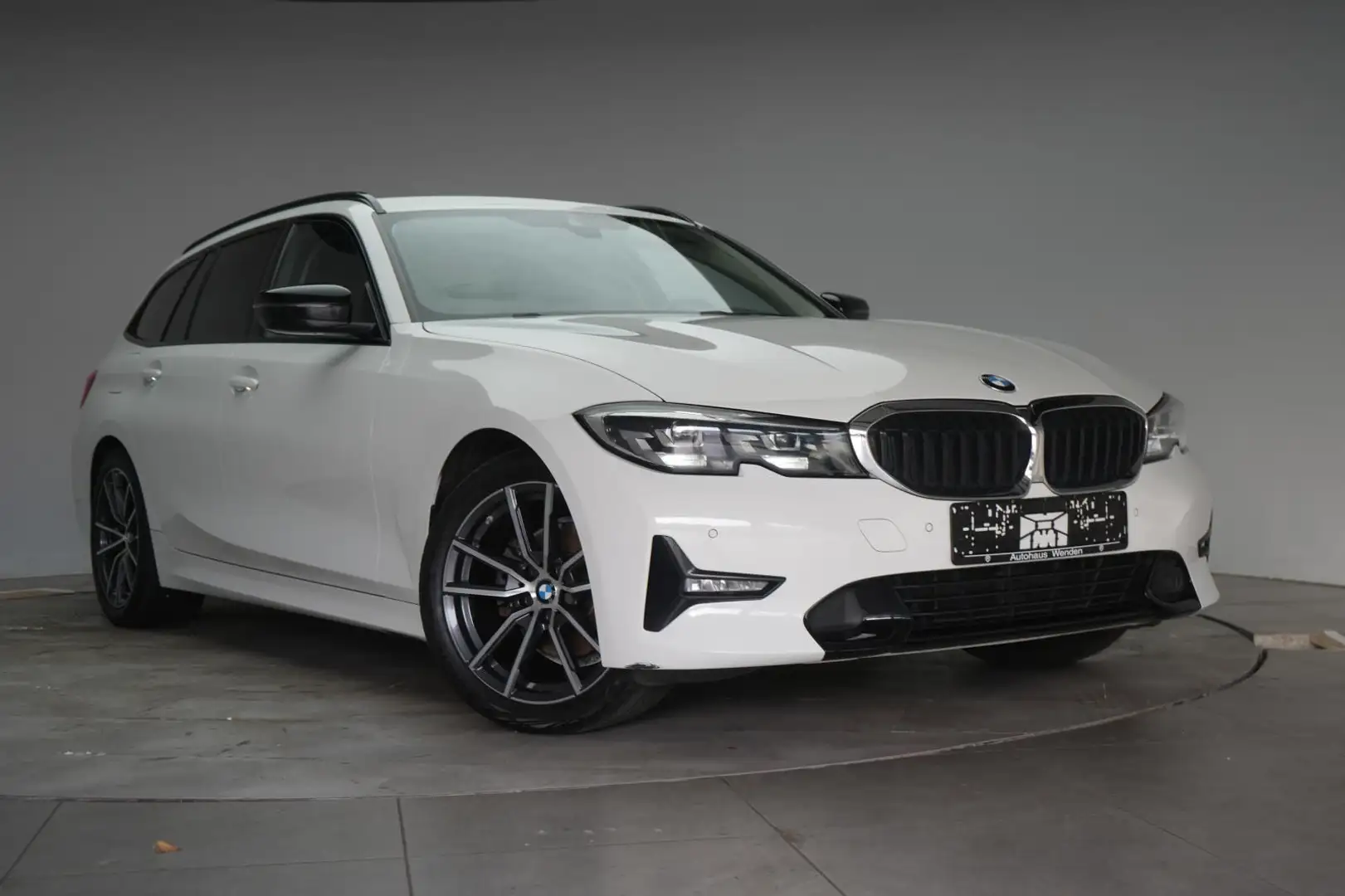BMW 320 d Touring Sport Line Temp/Ambiente/LED Wit - 1