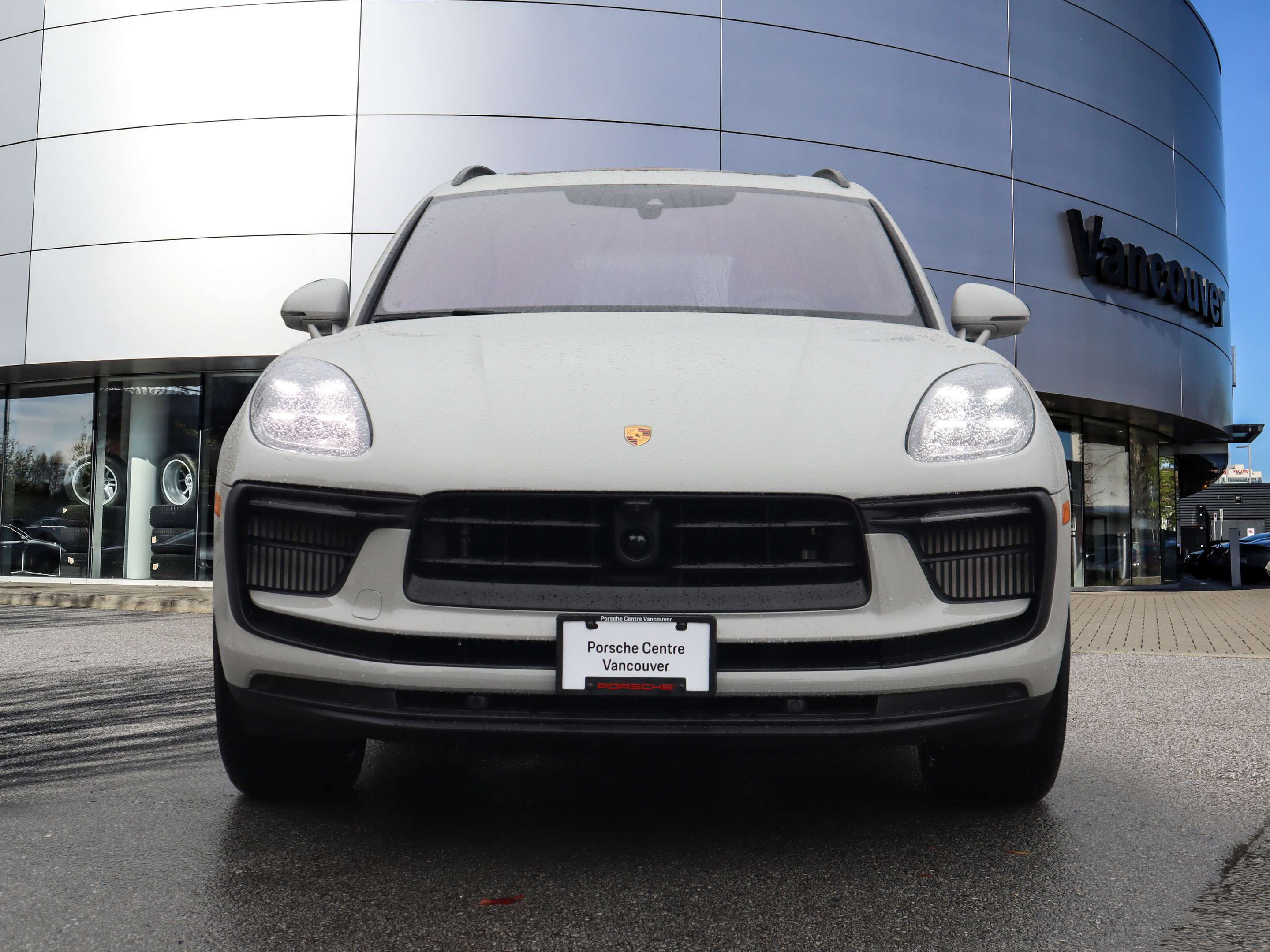 2026 Porsche Macan S AWD thumb 8