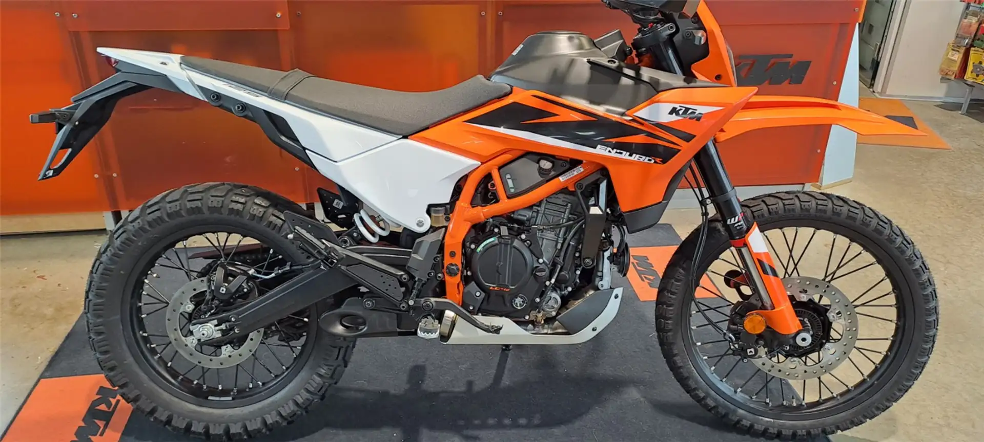 KTM 125 Supermoto - 2