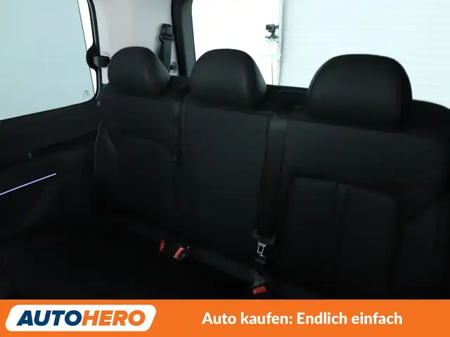Hyundai Staria view 26