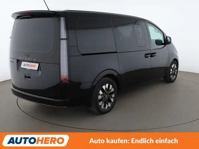 Hyundai Staria view 6