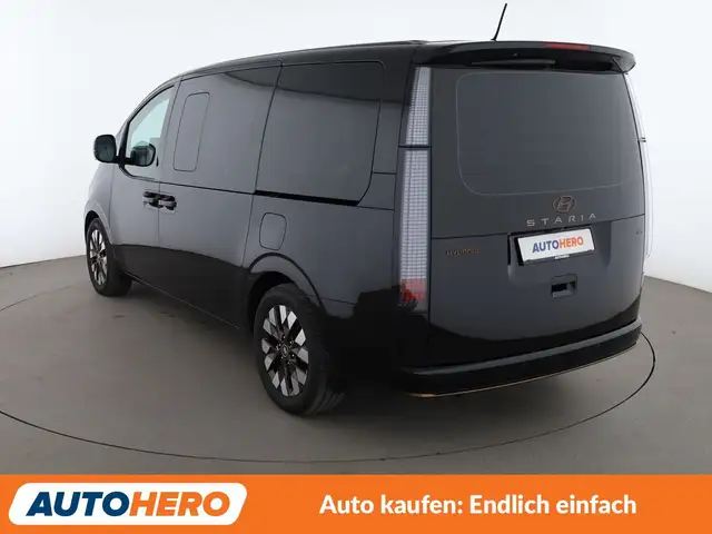 Hyundai Staria view 4