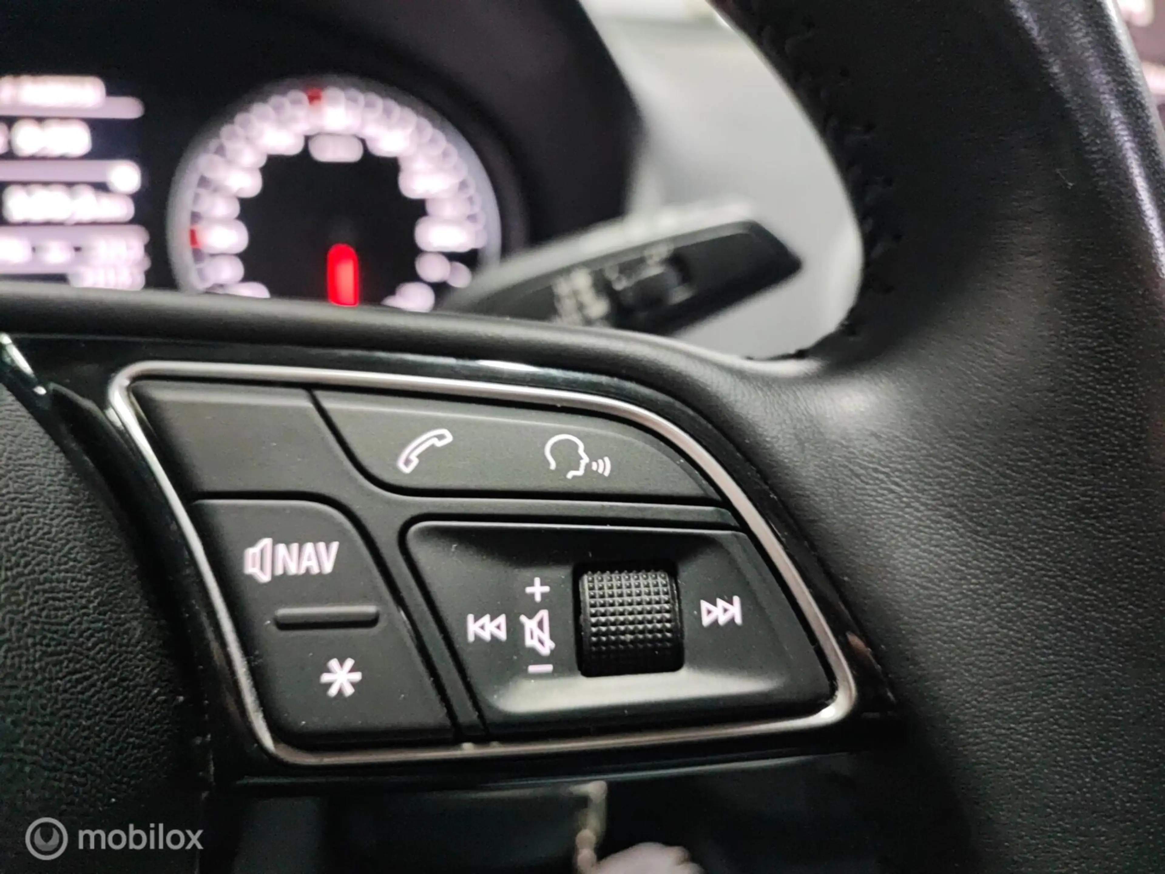 Audi Q2 1.4TFSI 150 pk S-TRONIC GREY PANORAMA LED NAVI XEN — photo 33