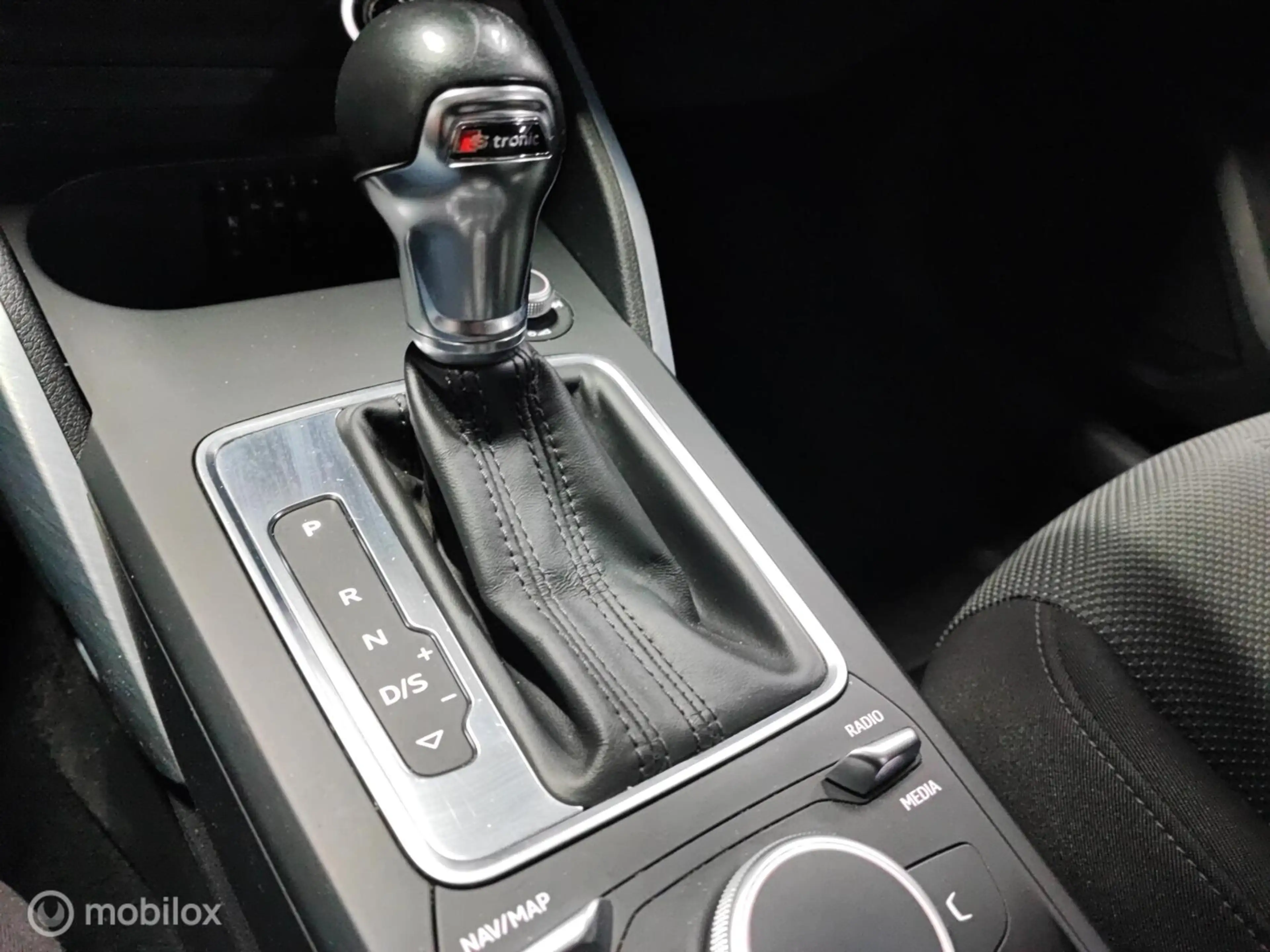 Audi Q2 1.4TFSI 150 pk S-TRONIC GREY PANORAMA LED NAVI XEN — photo 24
