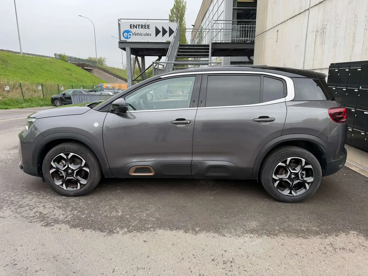 Citroen C5 Aircross C5 Aircross Pure Tech 130 C-SERIES Gris - 2