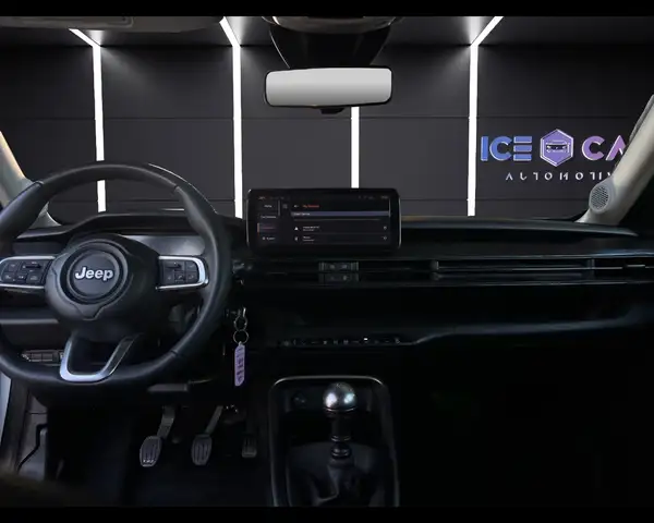 Jeep Avenger view 13