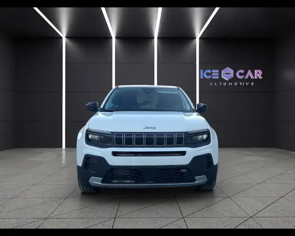 Jeep Avenger view 2