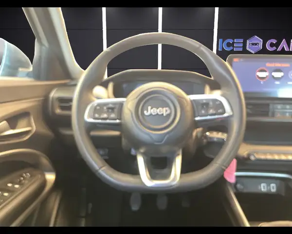 Jeep Avenger view 11