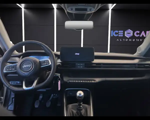 Jeep Avenger view 10