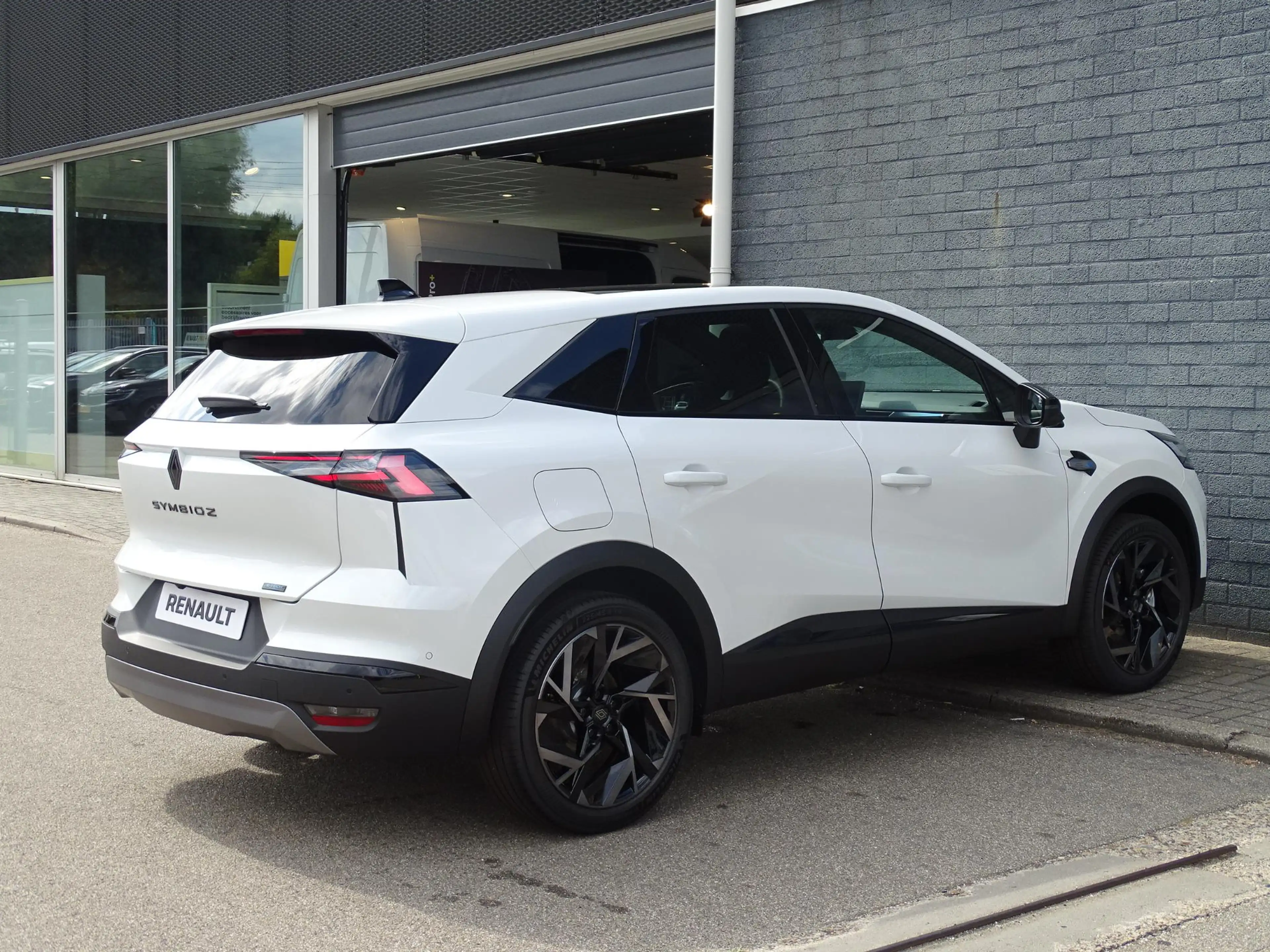 Renault Symbioz 1.8 E-Tech full hybrid 160 esprit Alpine NU 5 JAAR — photo 2