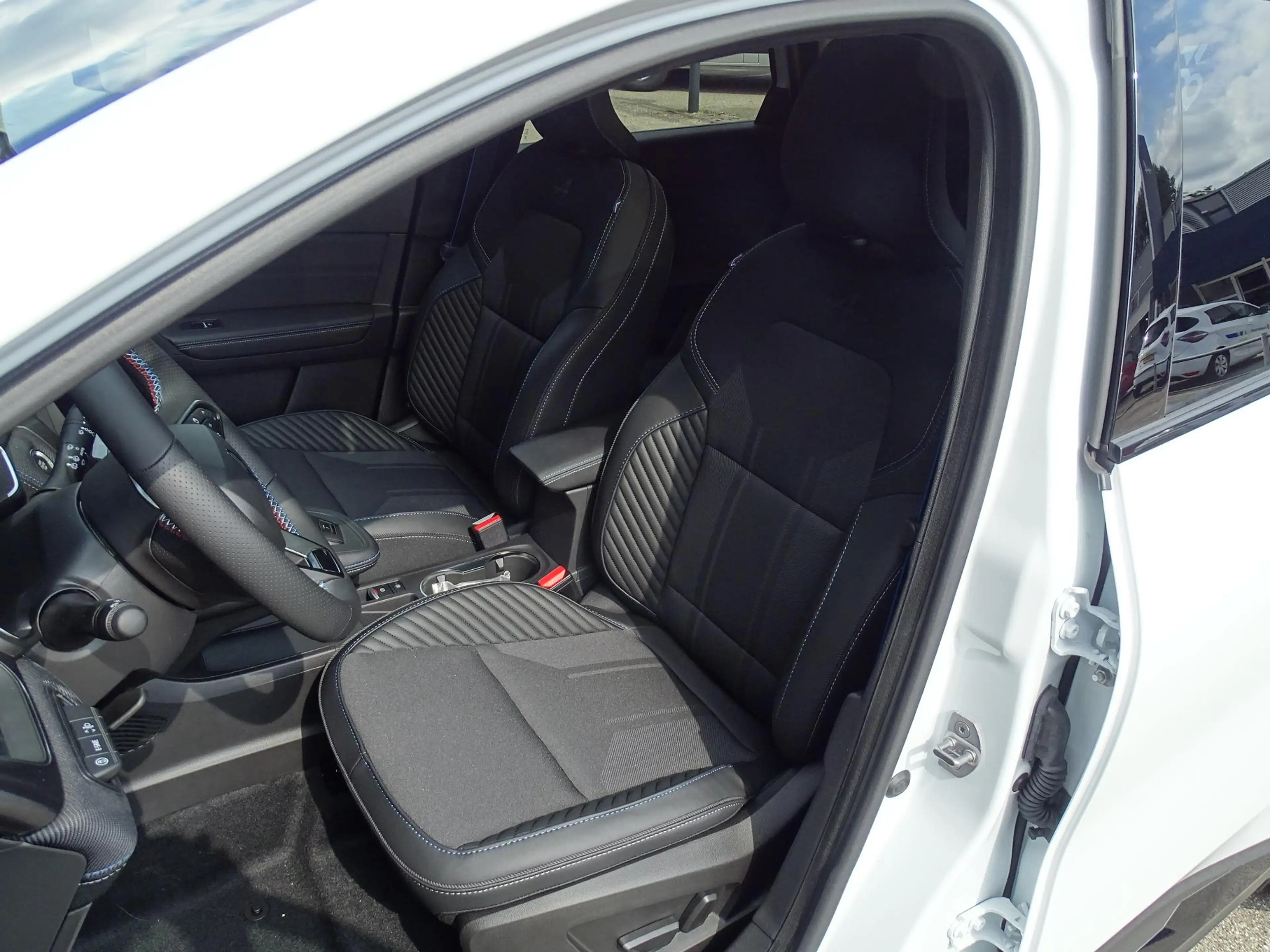 Renault Symbioz 1.8 E-Tech full hybrid 160 esprit Alpine NU 5 JAAR — photo 6