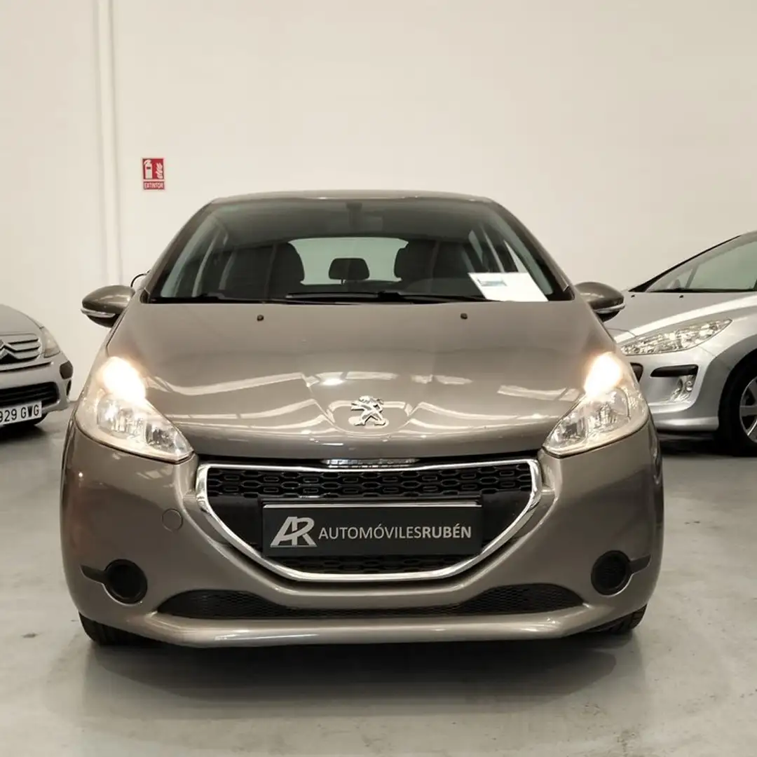 Peugeot 208 5P ACCESS 1.4 HDi 68 Brun - 2