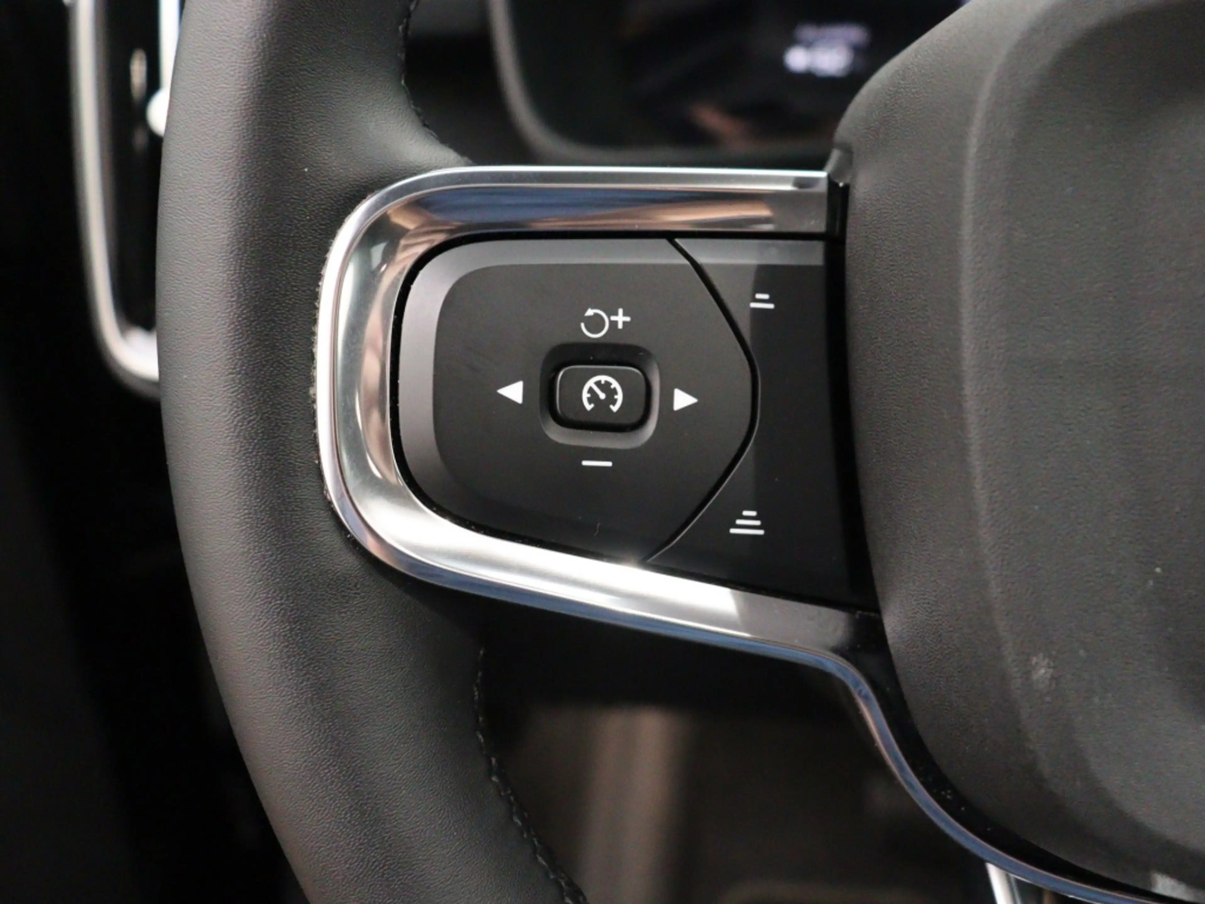 Volvo C40 RECHARGE PLUS CAMERA BLIS WARMTEPOMP PANORAMAKDAK — photo 14