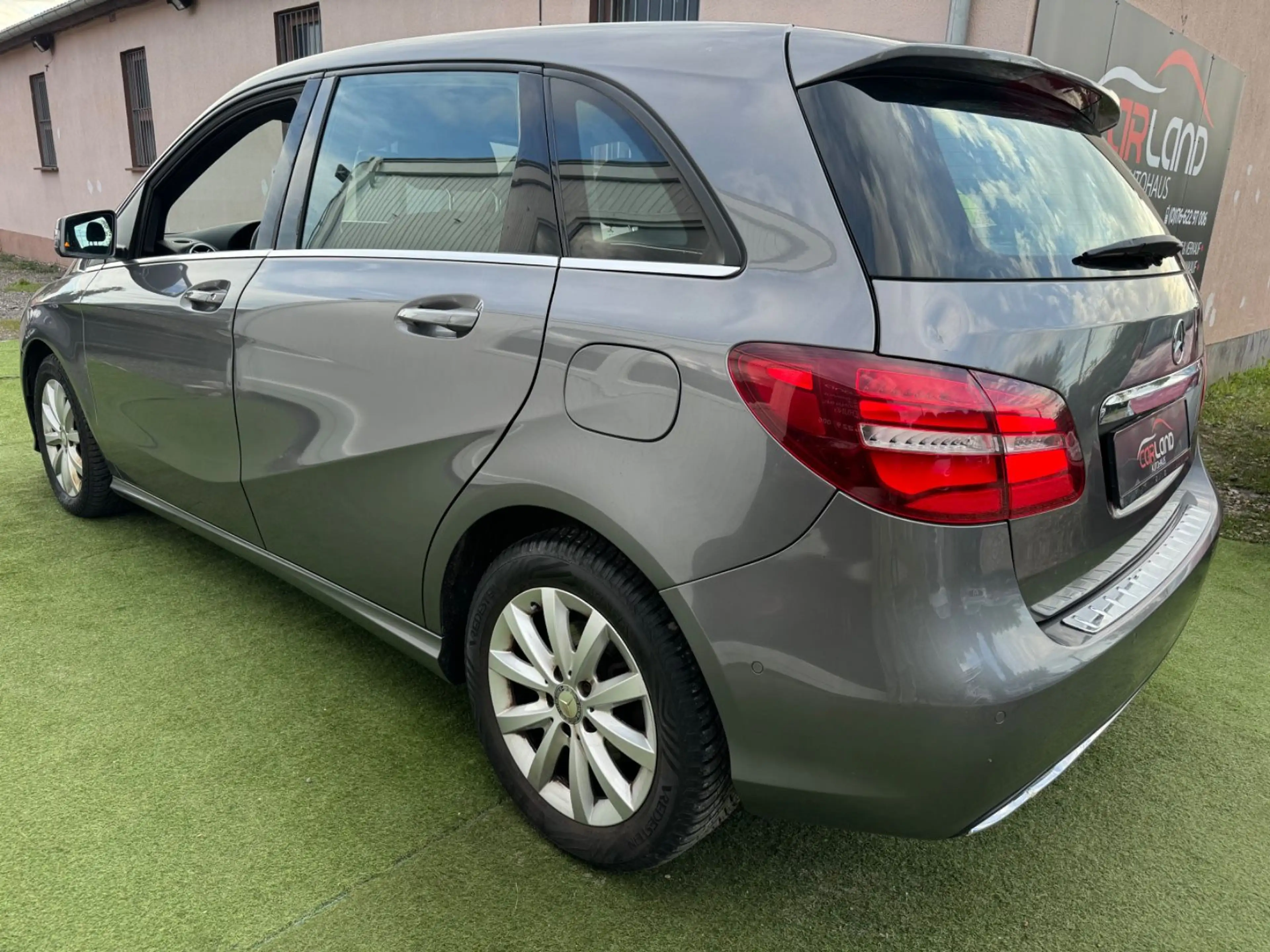 Mercedes-Benz B 200 B B 200 CDI / d 7G-DCT Autom.-Viele EXTRA! — photo 4