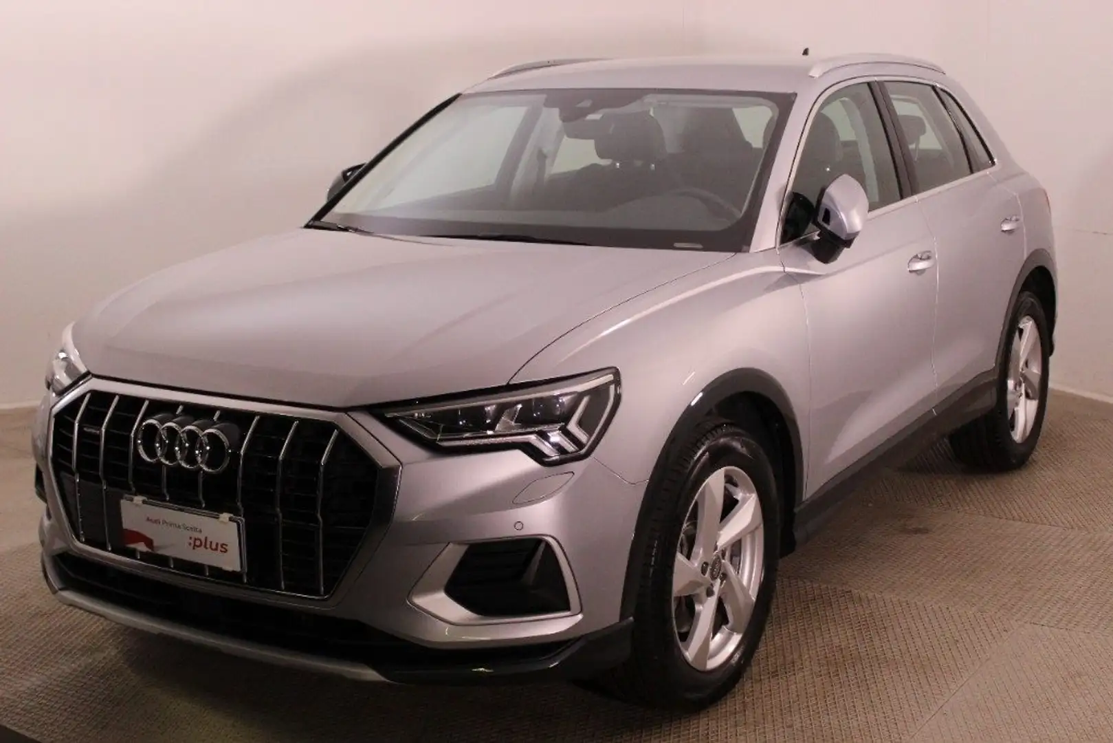 Audi Q3 40 TFSI quattro S tronic Business Advanced Argento - 1