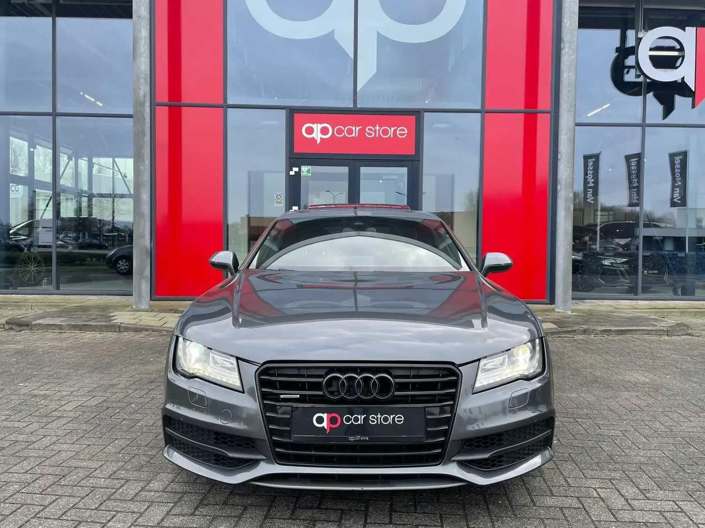 Audi A7 Sportback 3.0 TFSI Quattro S-Line Leder Panorama B Grau - 2