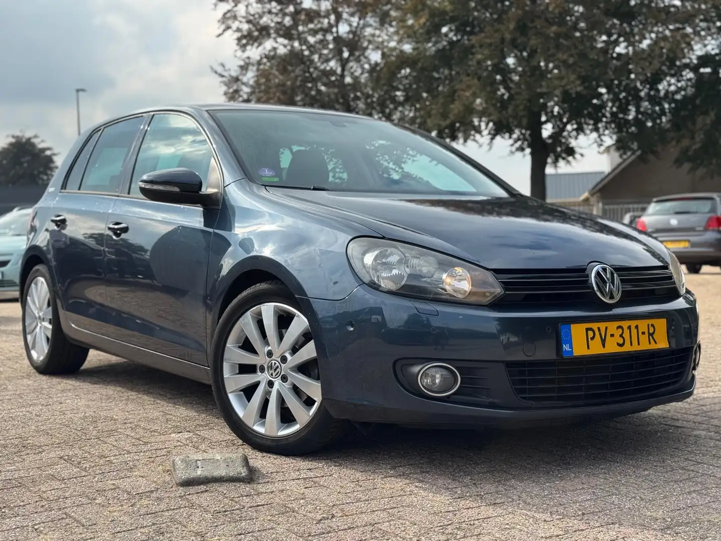 Volkswagen Golf 1.2 TSI Highline BlueMotion AIRCO PDC NAVIGATIE NW Bleu - 2