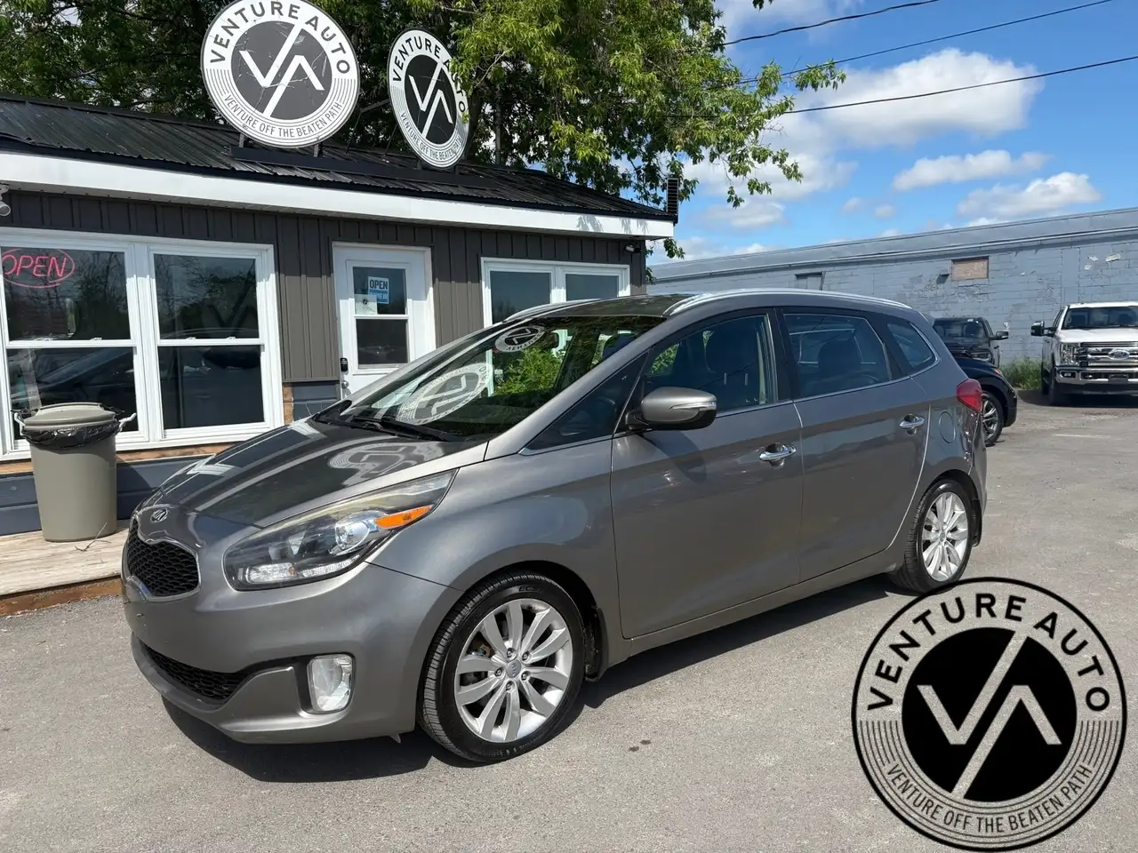 2014 Kia Rondo