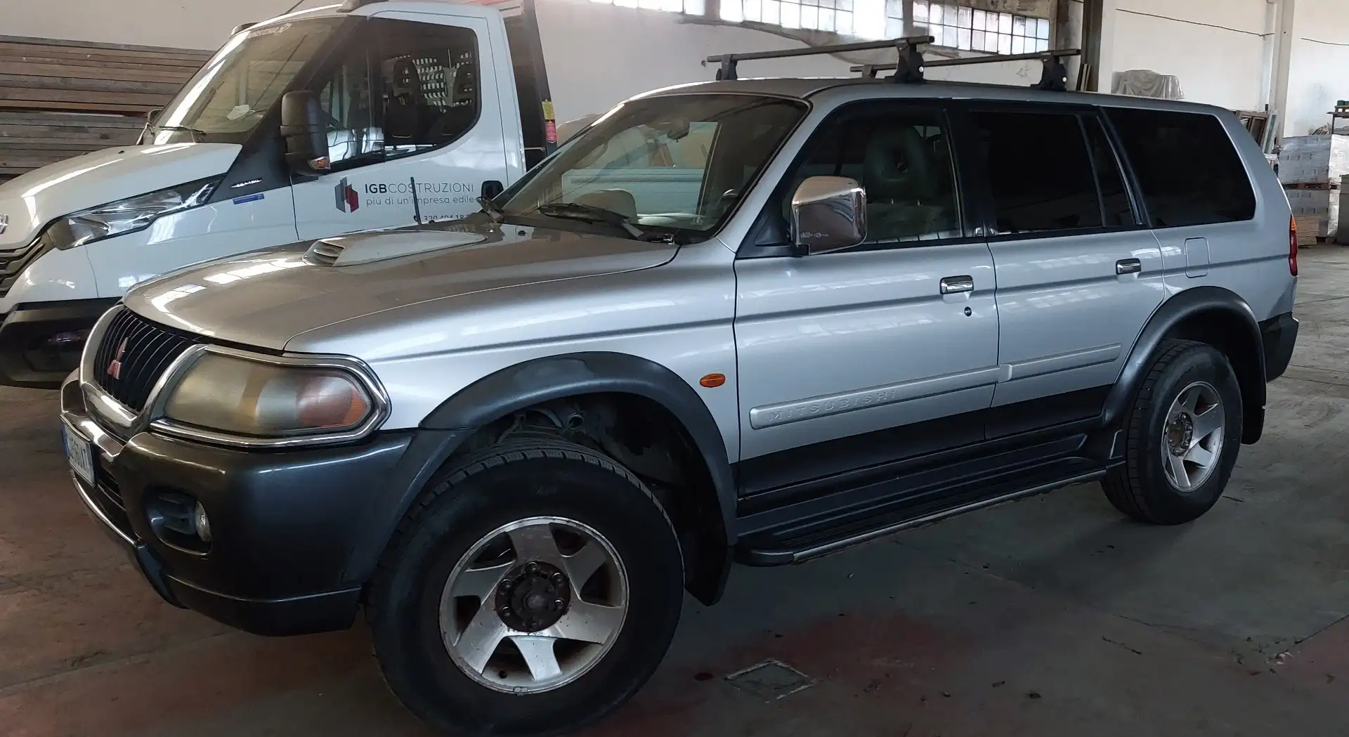 Mitsubishi Pajero Sport Pajero Sport Wagon 2.5 tdi GLS 115cv Argento - 2