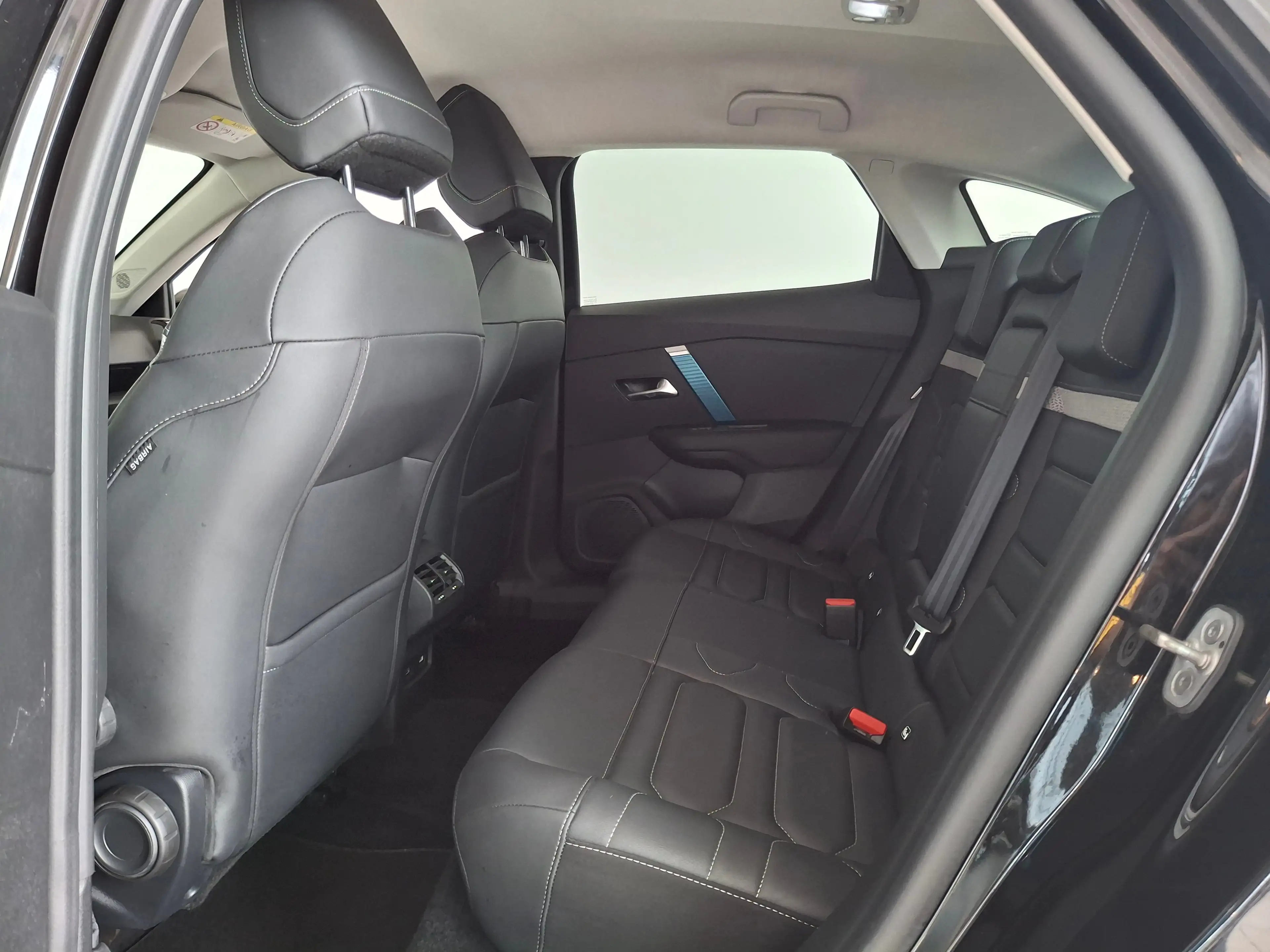 Citroen E-C4 Electric Shine Pack Business 50 kWh — photo 8