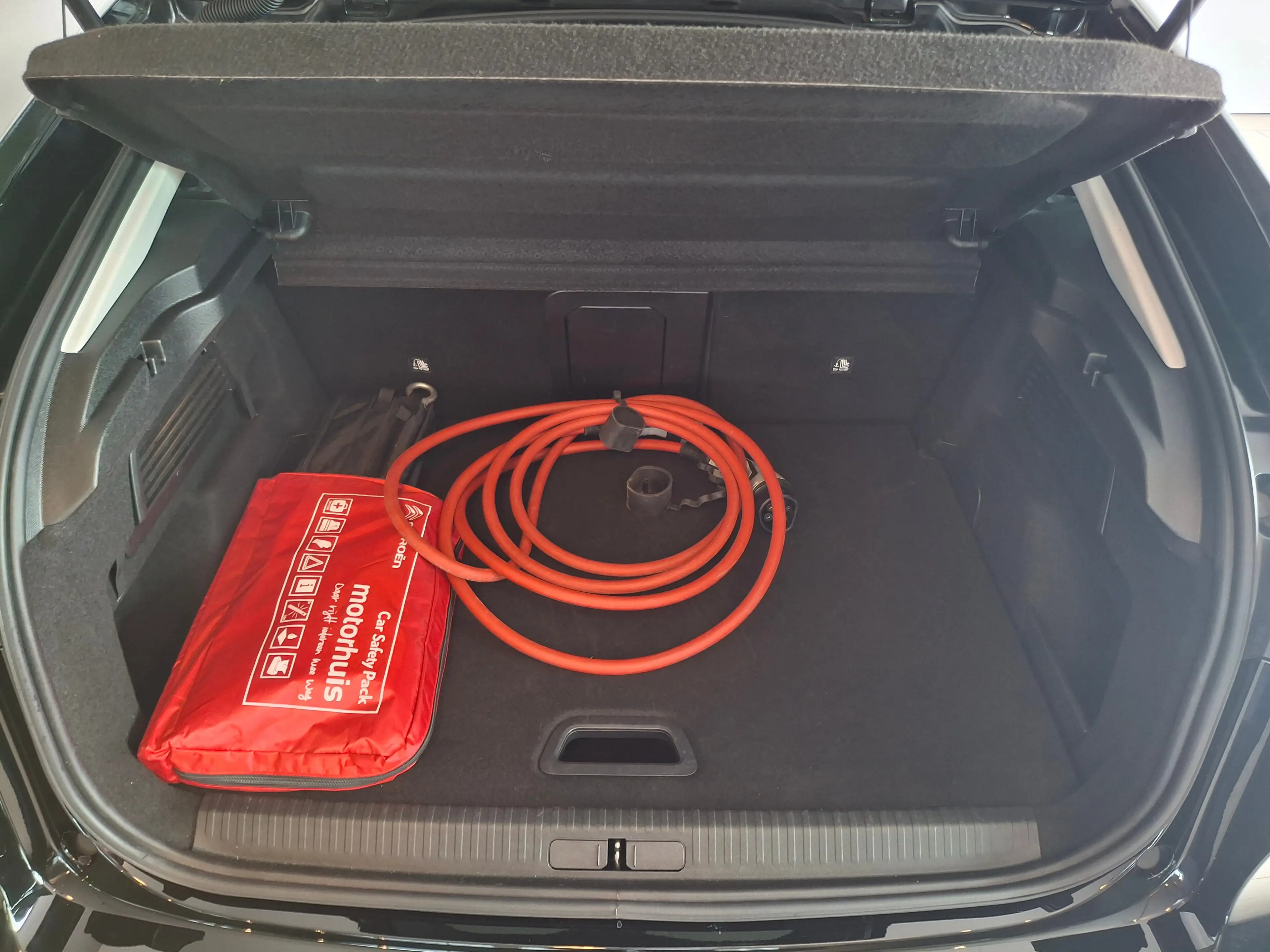 Citroen E-C4 Electric Shine Pack Business 50 kWh — photo 14