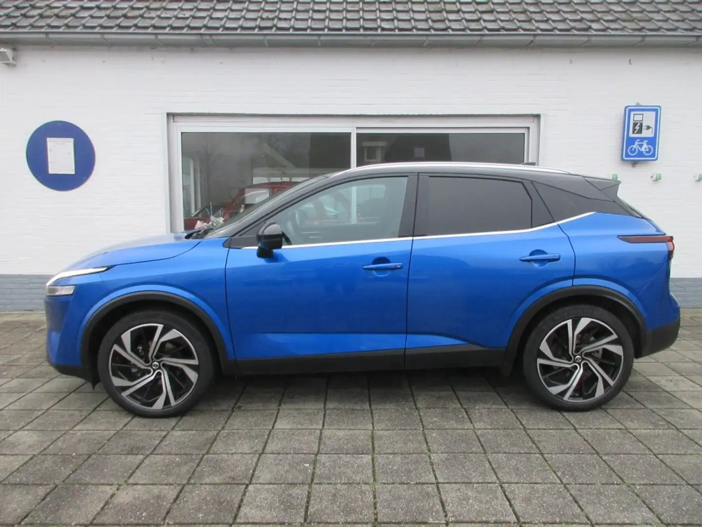 Nissan Qashqai MILD HYBRID TEKNA PLUS 1800 KG TREKGEWICHT Blauw - 2