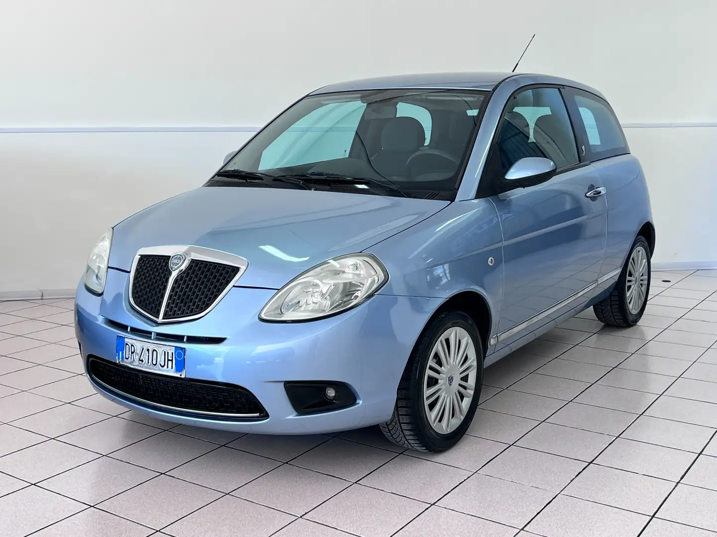 Lancia Ypsilon Ypsilon  1.2 8v MOLTO BELLA Blu/Azzurro - 1