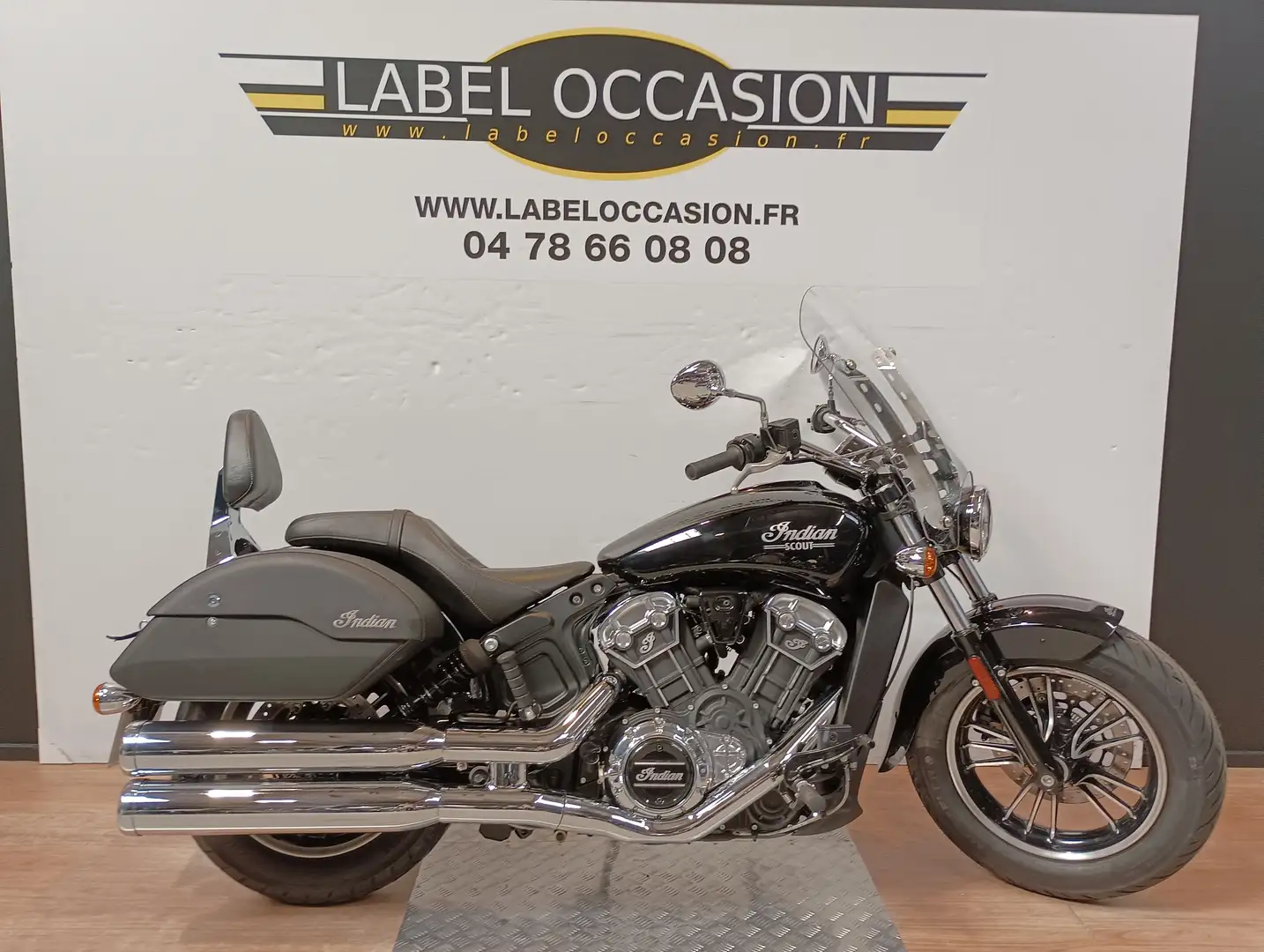 Indian Scout Schwarz - 1