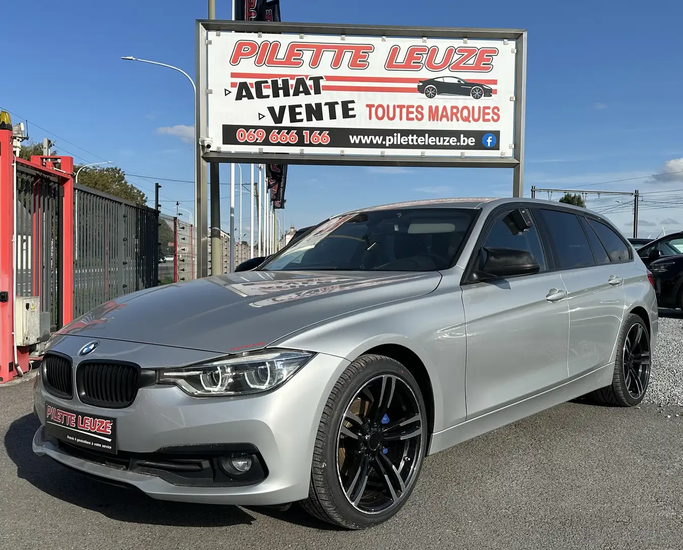 BMW 316 Touring d AUTOMATIQUE /SIEGES CUIR/GPS/BLUETOOTH Gris - 1