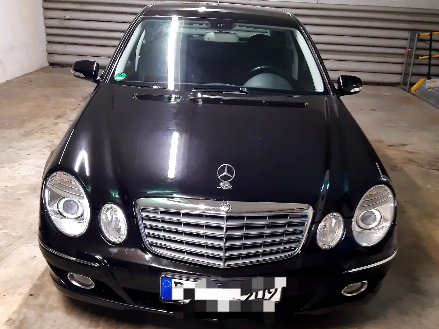 Mercedes-Benz E 200 E 200 Kompressor Elegance Чорний - 1