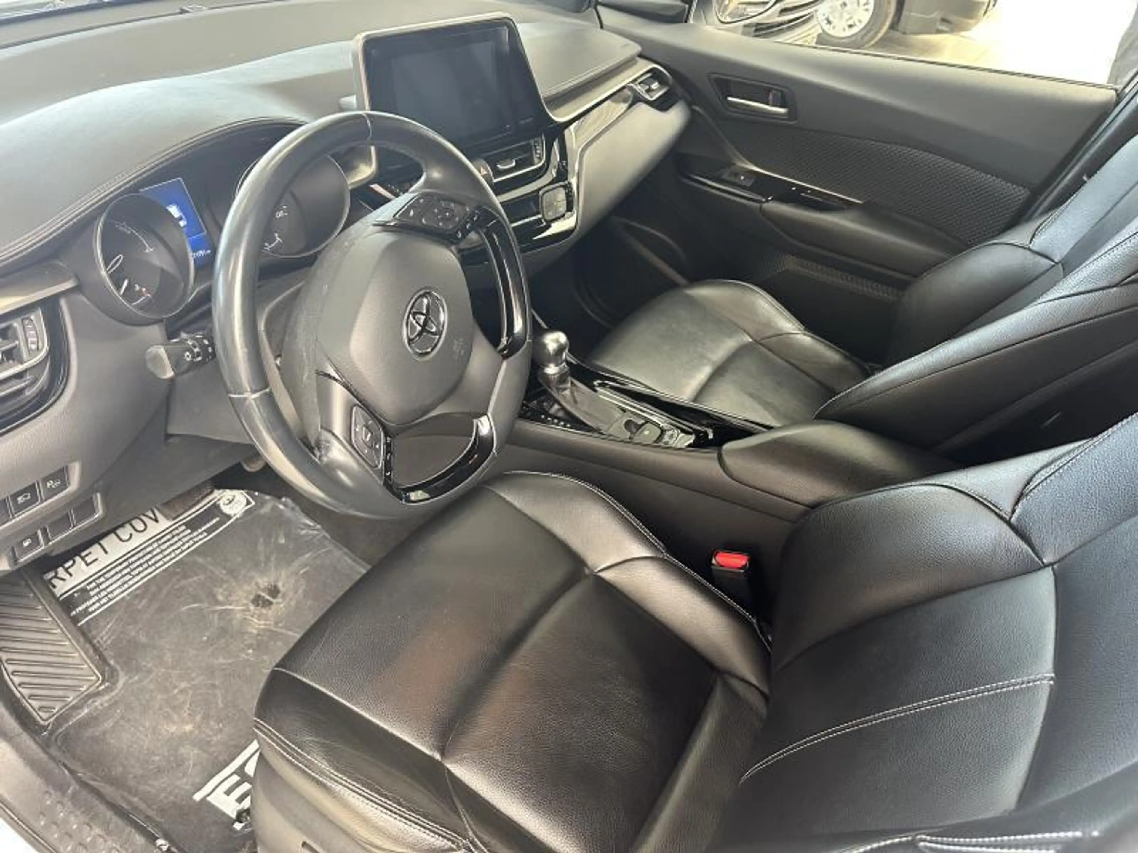 Toyota C-HR C-LUB bi-tone + Leder interieur — photo 12