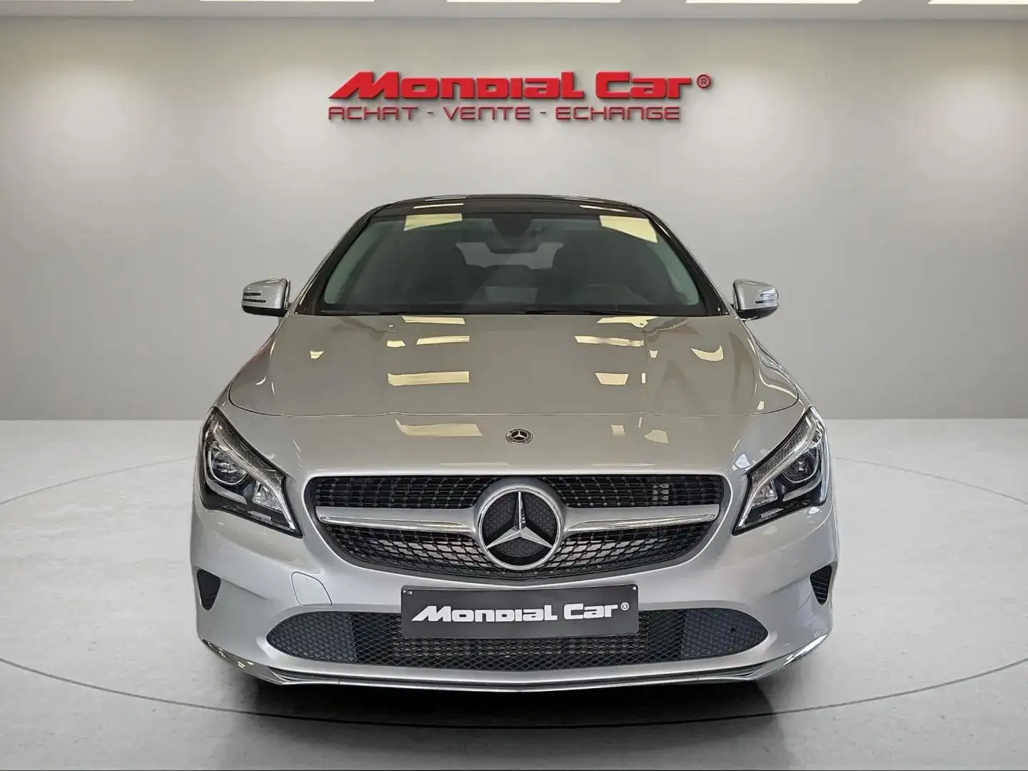 Mercedes-Benz CLA 180 URBAN SHOOTING BREAK TOIT OUVRANT Gris - 2