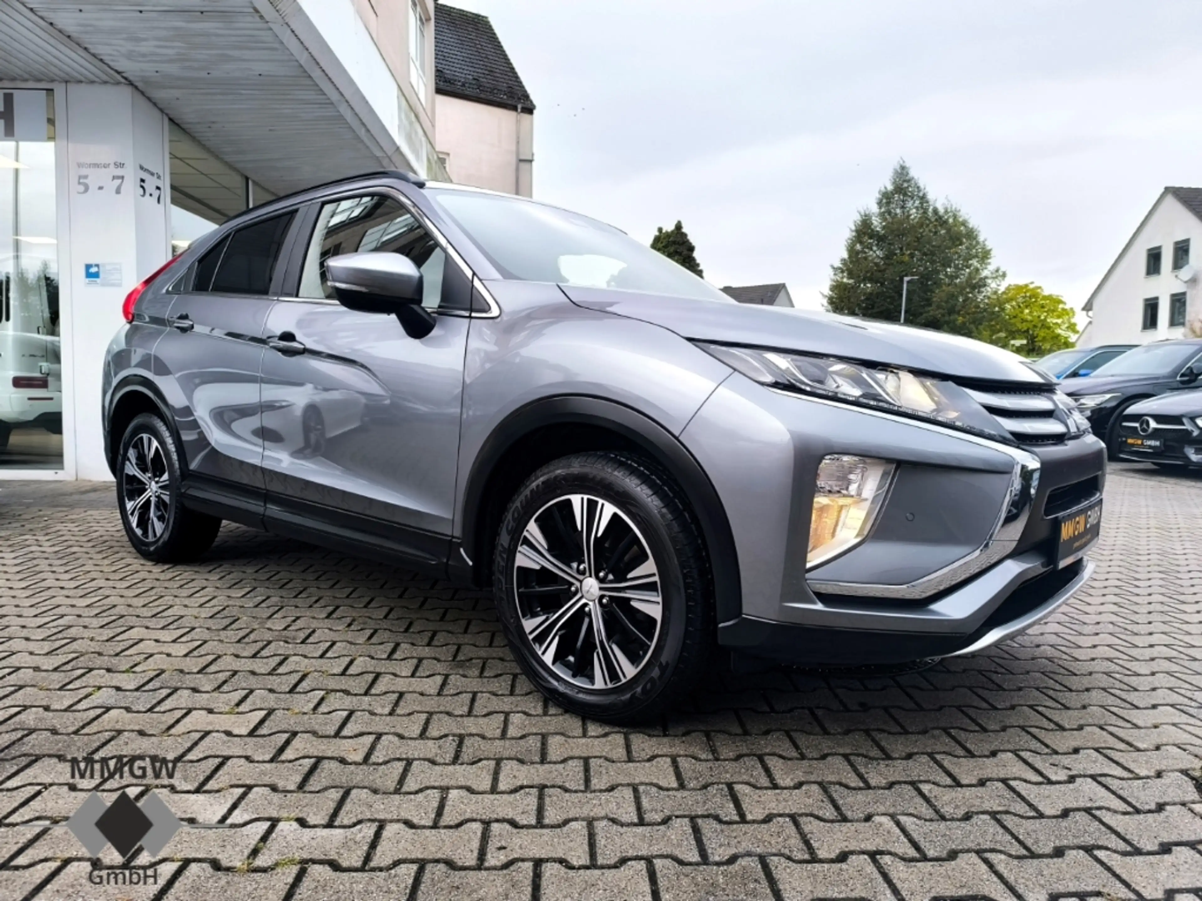 Mitsubishi Eclipse Cross Diamant Edition 2WD AHK/CarPlay/DAB/SHZ/Fahrerprof — photo 3