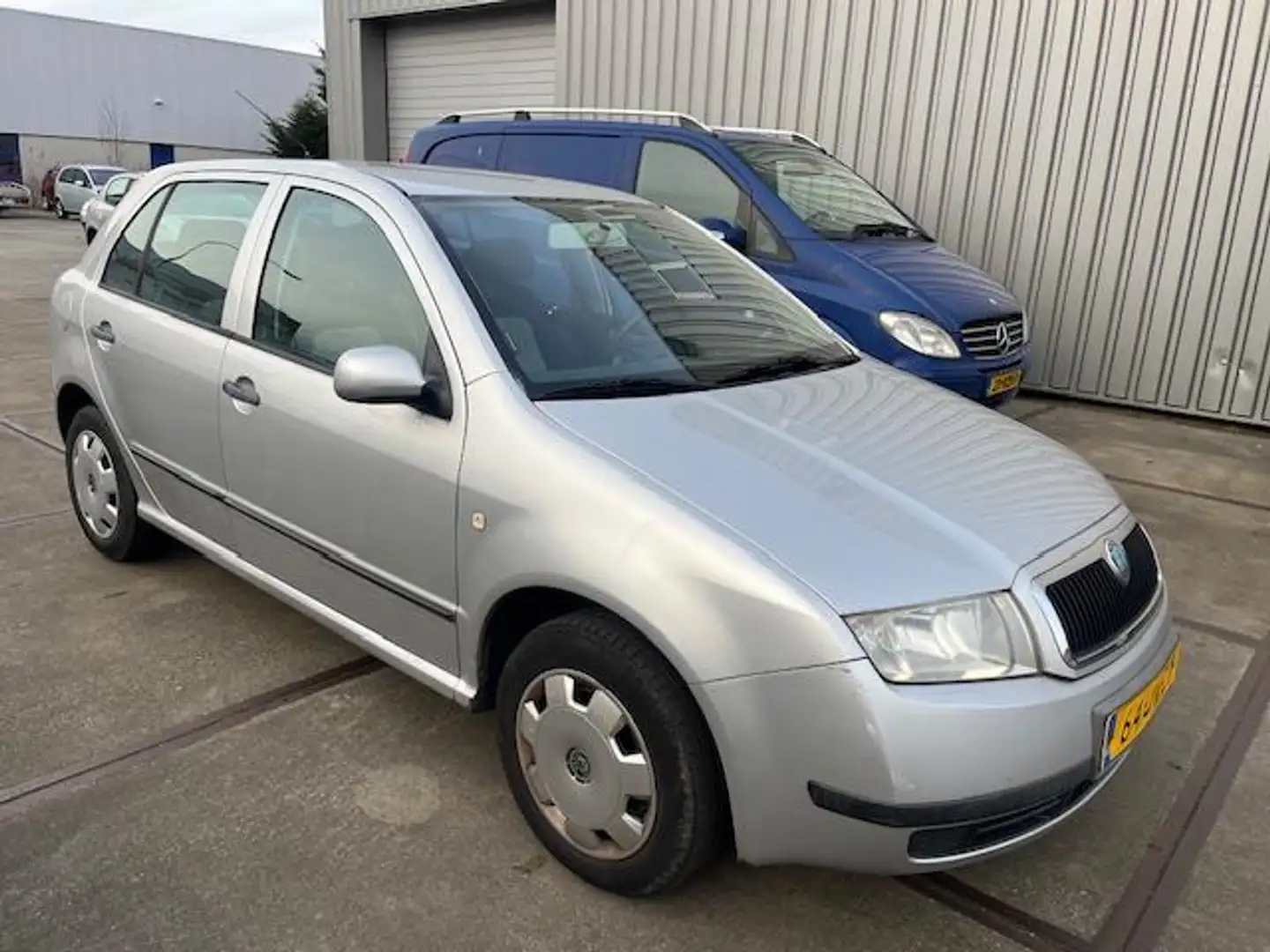 Skoda Fabia 1.4-16V automaat Grigio - 2