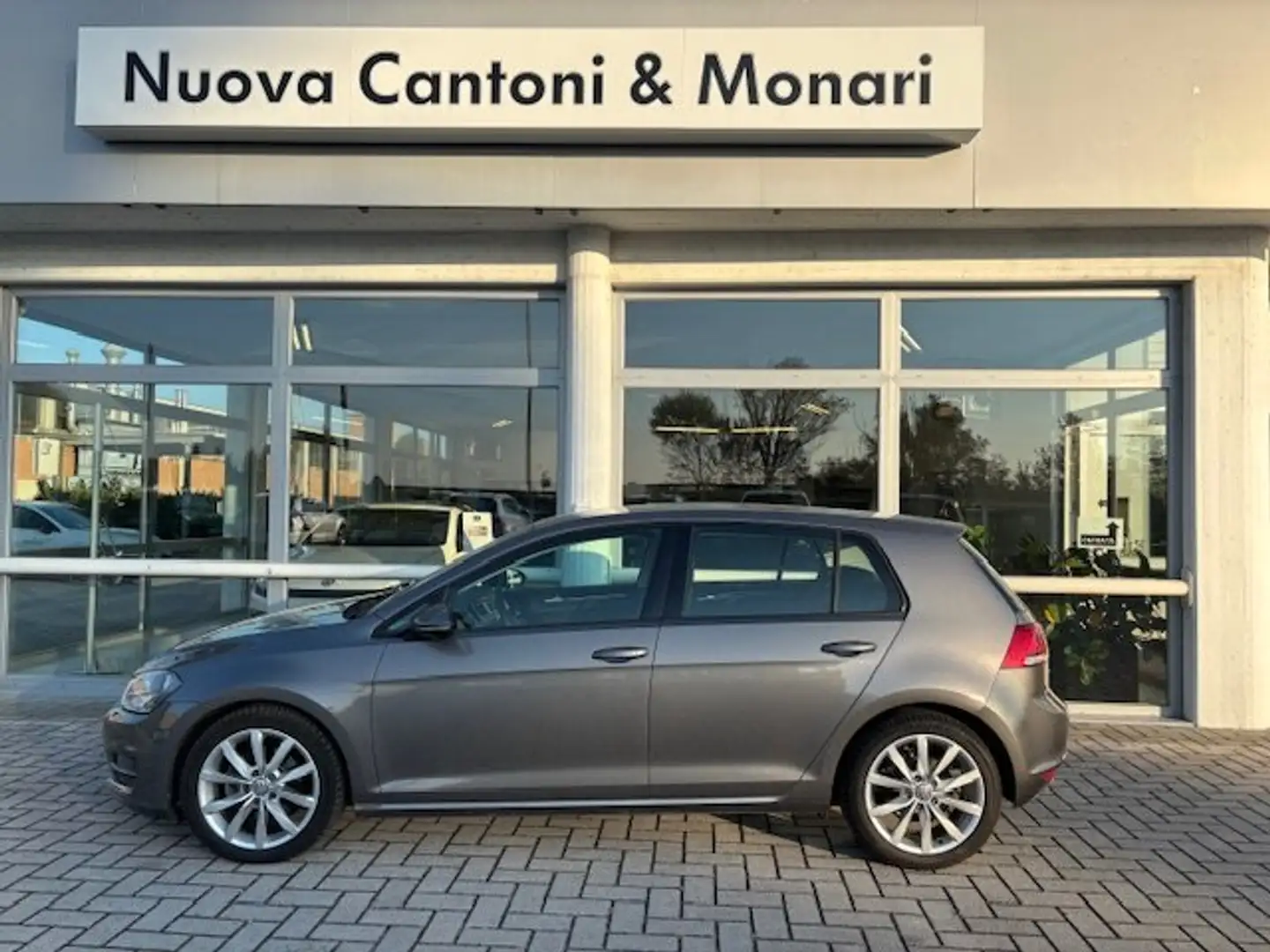 Volkswagen Golf Golf VII 2013 3p 1.6 tdi Highline Grigio - 1