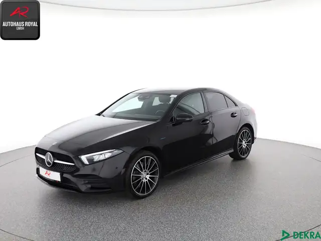 Mercedes-Benz A 250 A 250 e Limousine AMG DISTRONIC,KAMERA,AMBIENTE