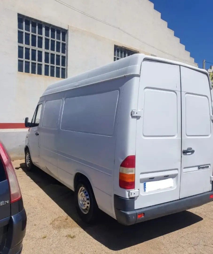 Mercedes-Benz Sprinter Furgón 211 CDI 122 CV 2002 - 1