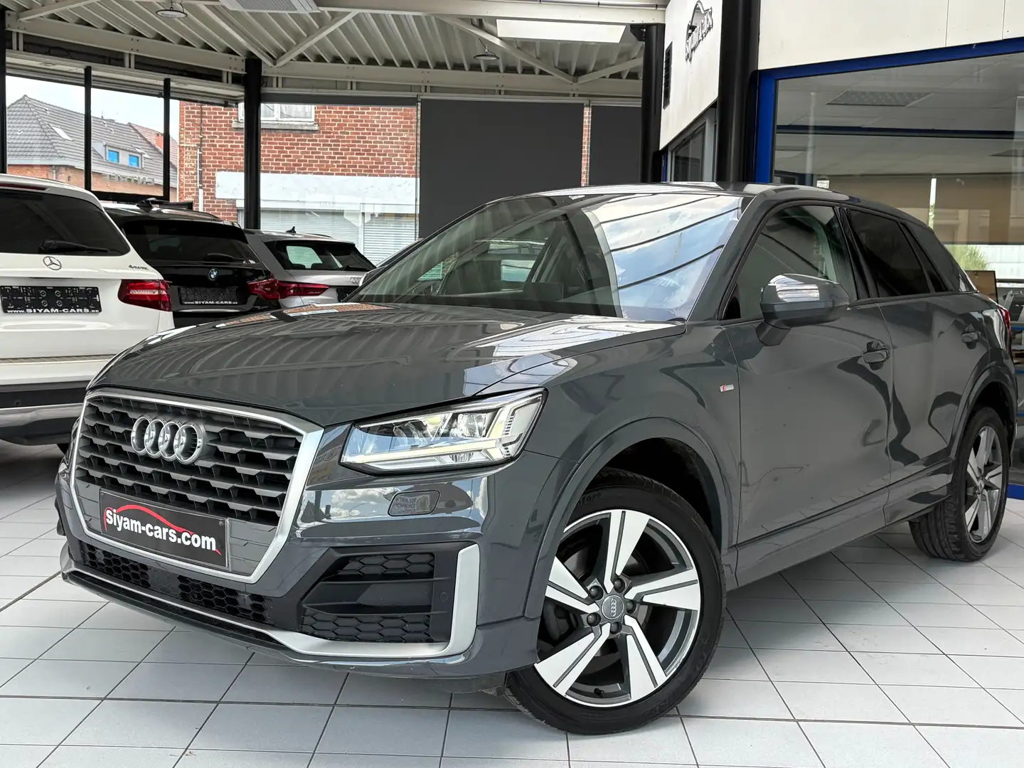 Audi Q2 Q2 30 TFSI *S-LINE*XENON*CUIR*GPS*PDC*JANTES* Grau - 1