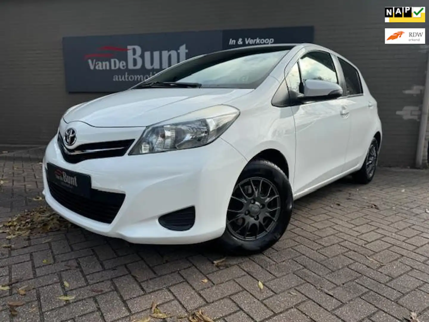Toyota Yaris 1.0 VVT-i Aspiration - ORG NL - 1e Eig. Wit - 1
