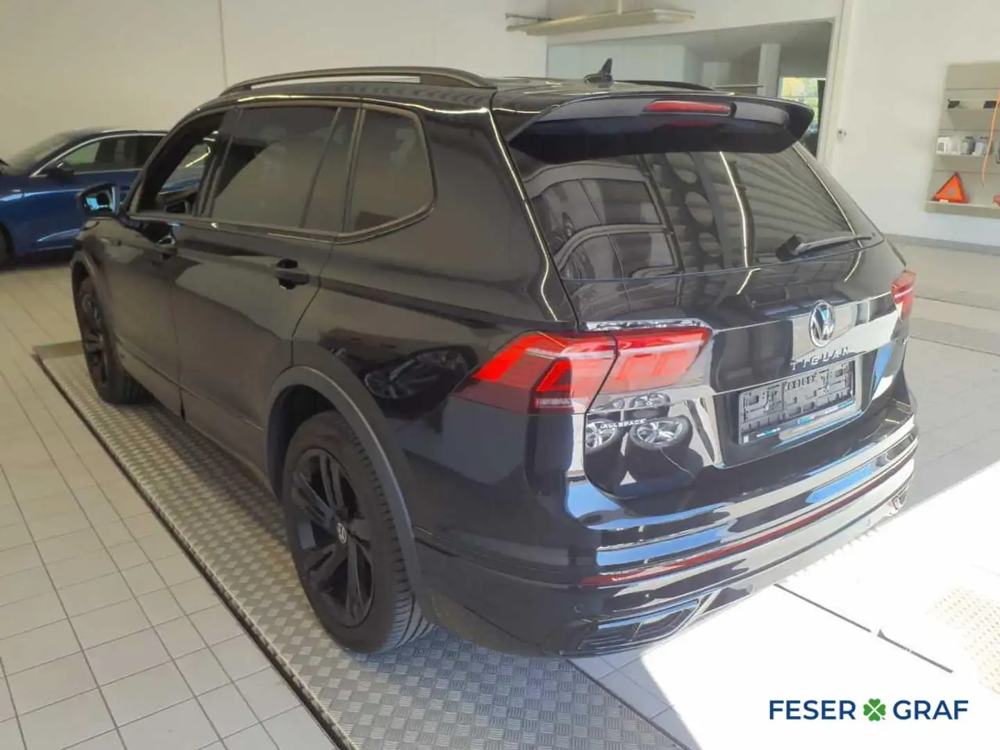 Volkswagen Tiguan Allspace R-Line 2.0 TDI 4MOTION DSG 193PS Schwarz - 2