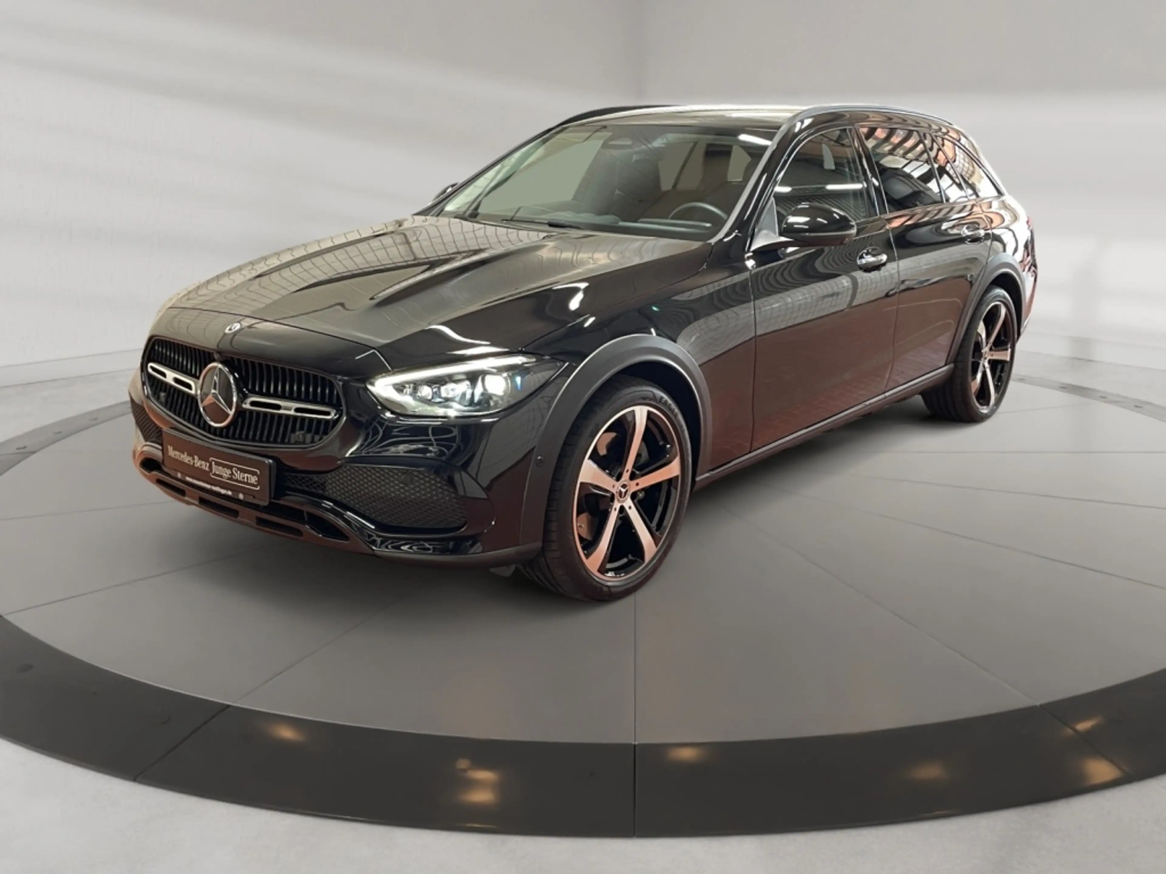 Mercedes-Benz C 200 4matic T All-Terrain  Avantgarde+MBUX+Burm — photo 2